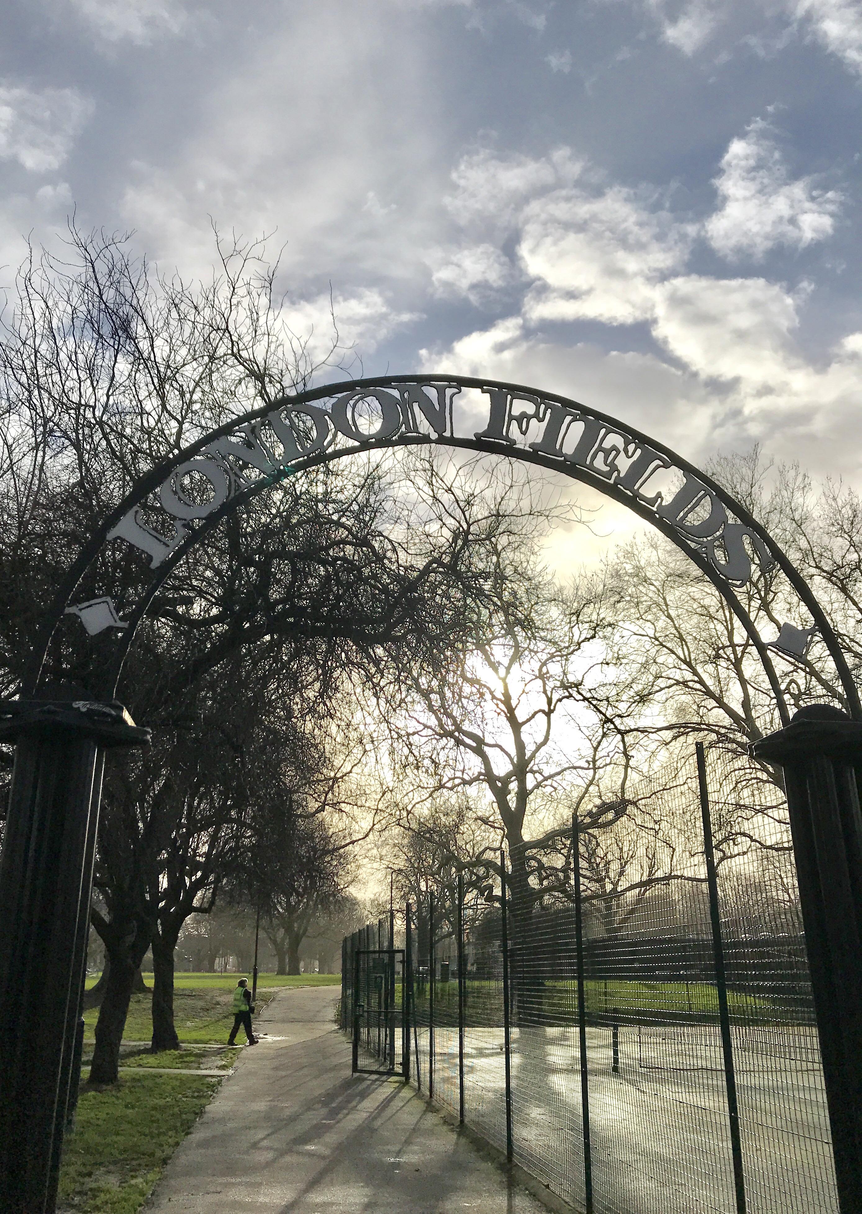 Beautiful London Fields park on an exceptionally warm day. r/london
