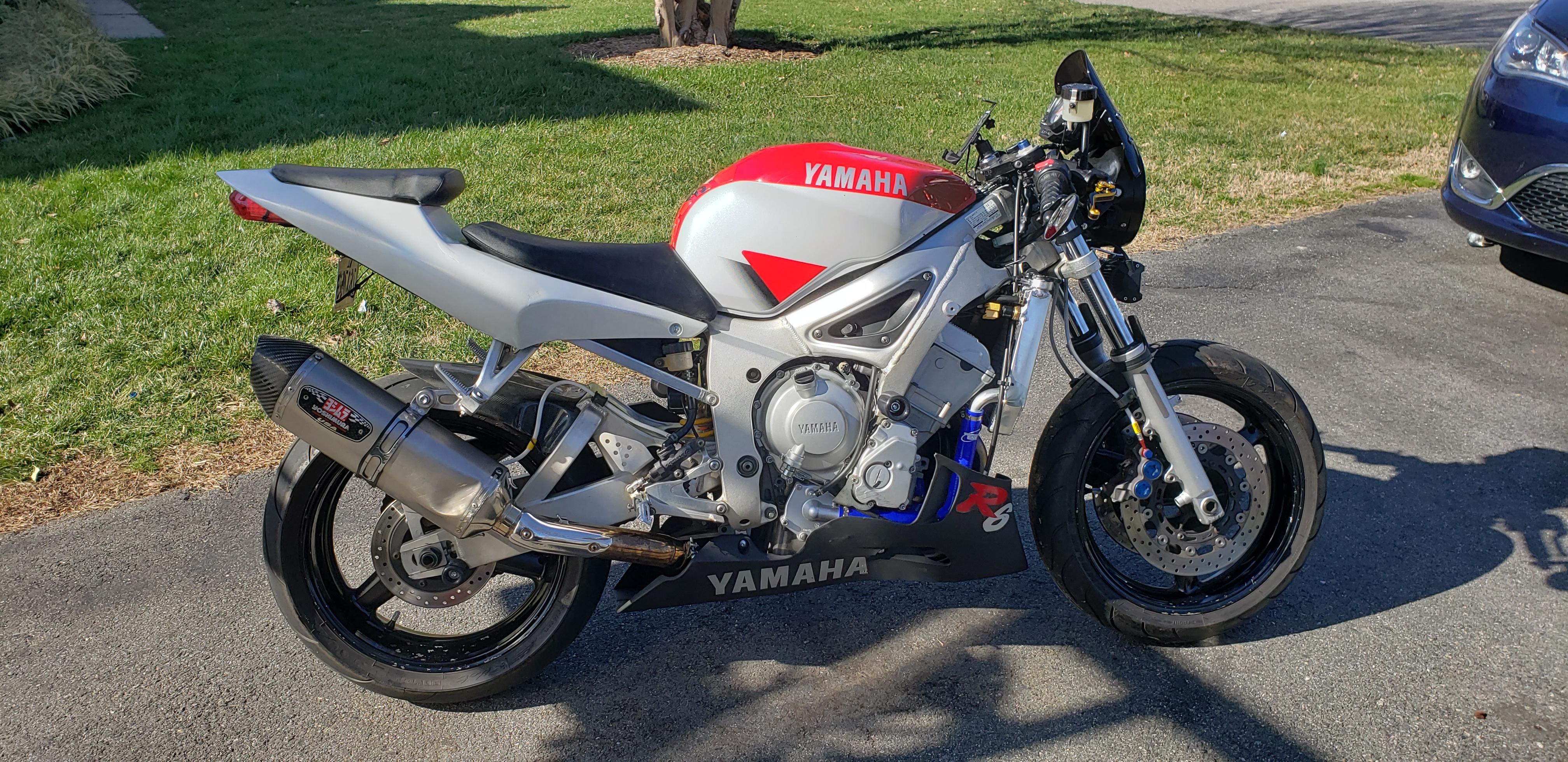 My almost rebuilt 99 r6 streetfighter Yamaha