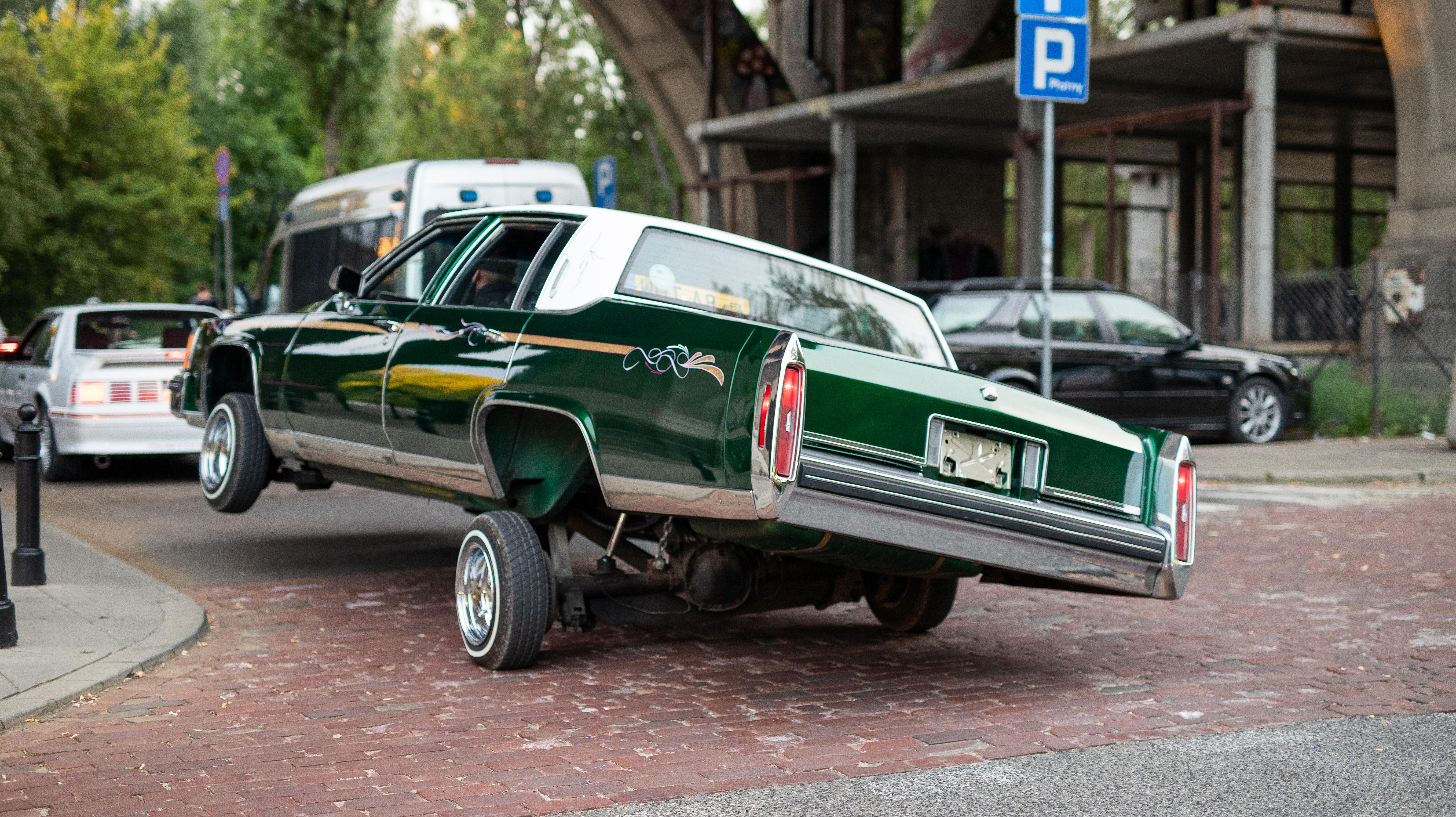 I mentioned there are a bunch of US cars in Poland, here is another