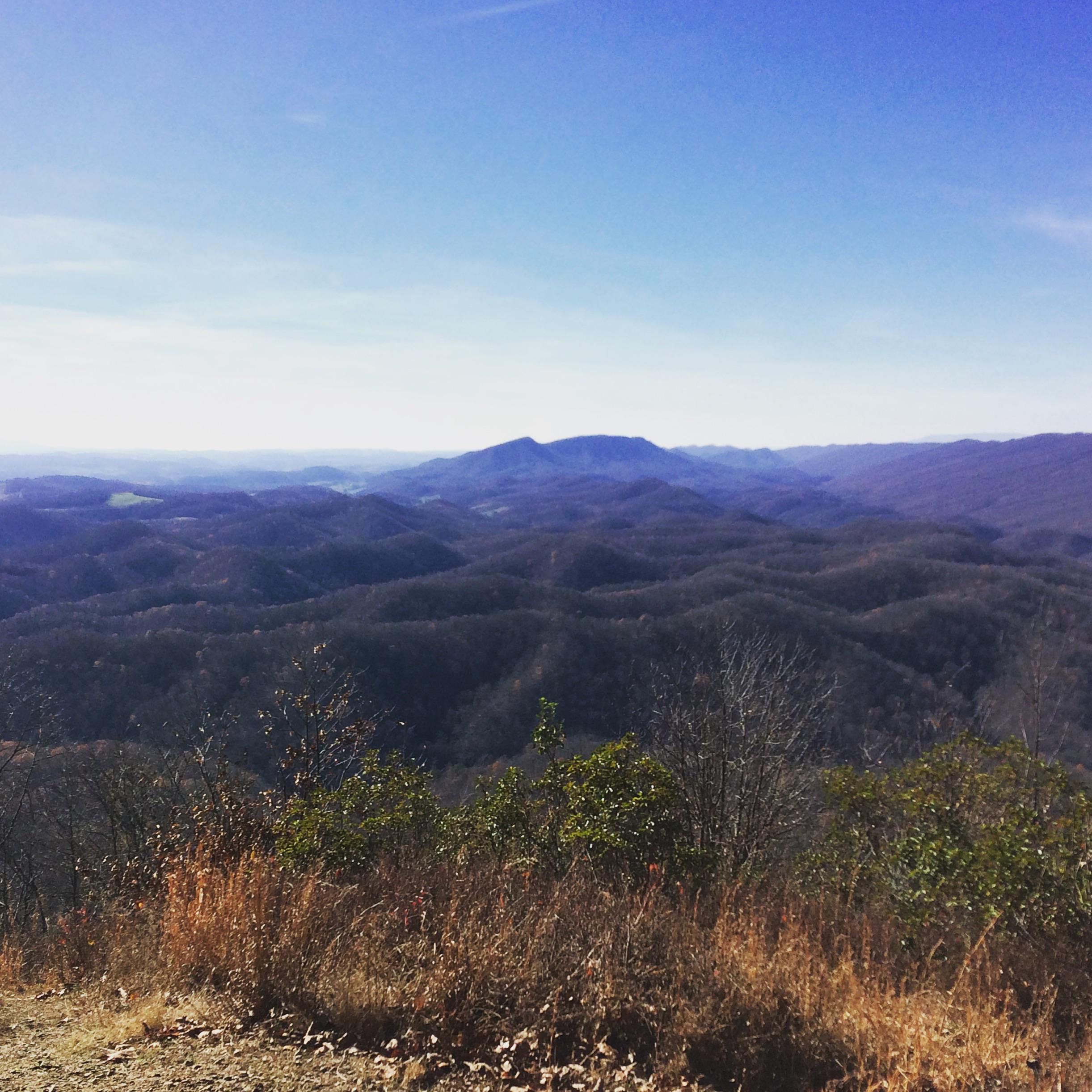 Beautiful camping spot in the Blue Ridge Mountains. ⛰ r/camping