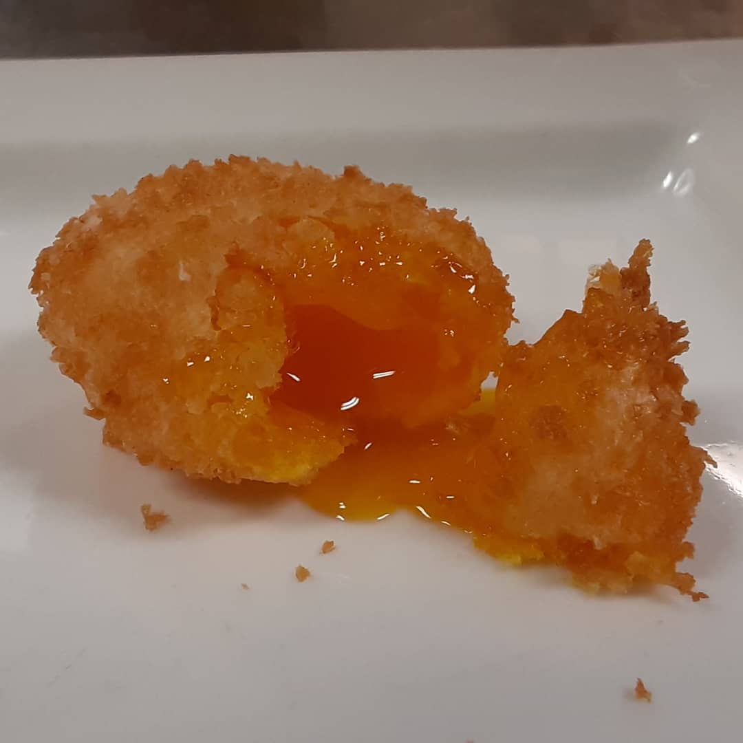 [Pro/Chef] Deep fried cured egg yolk r/food