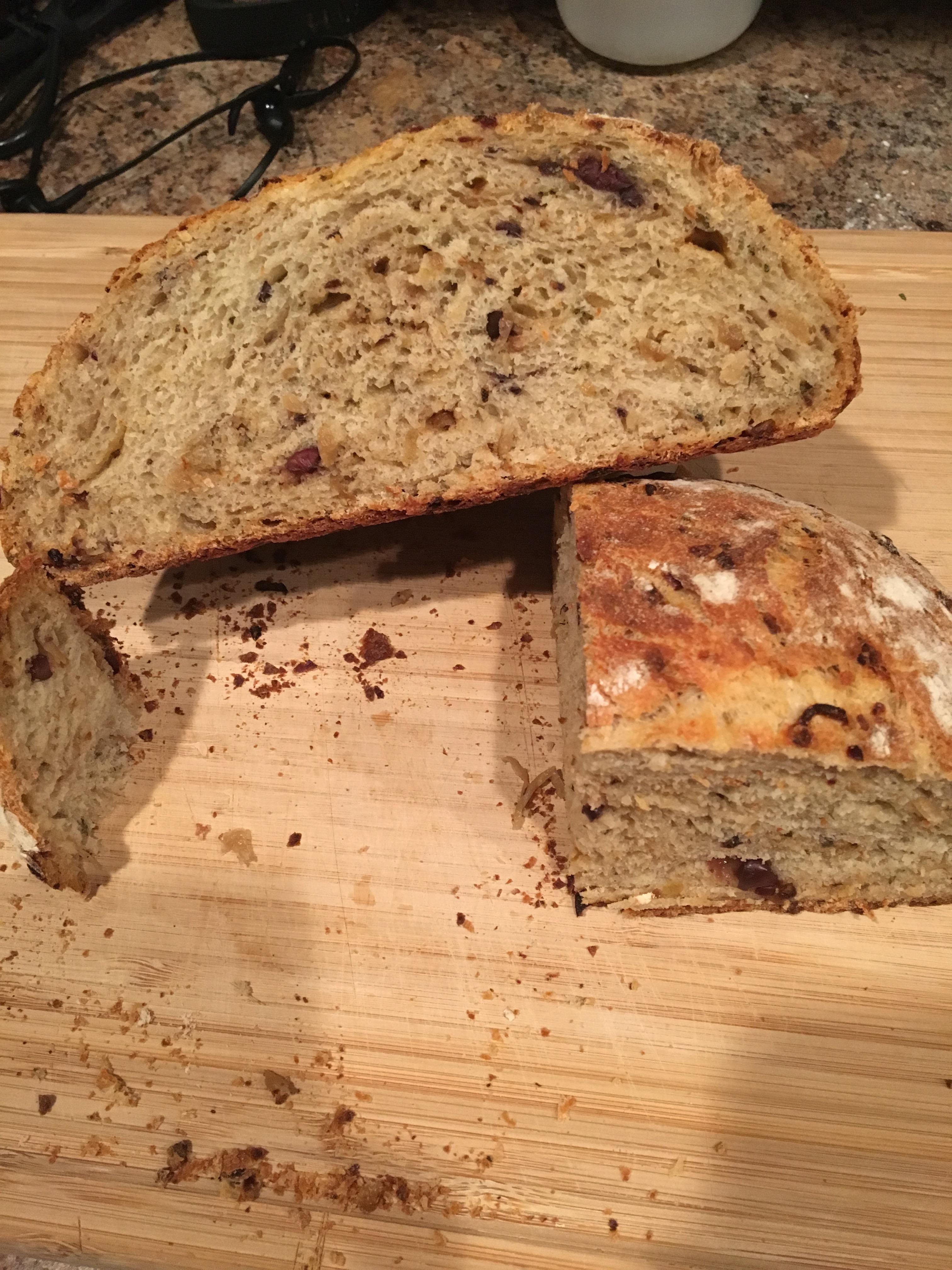 Sourdough with caramelized onions, garlic, and kalamata olives r/Breadit