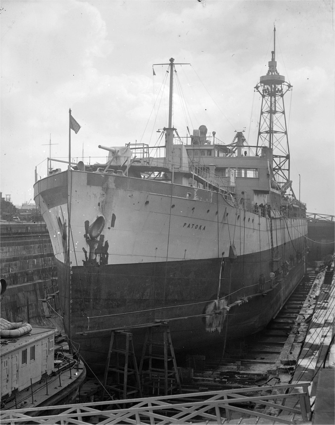 USS Patoka (AO9) in drydock at Boston Navy Yard, 7 March 1930 [1111 x