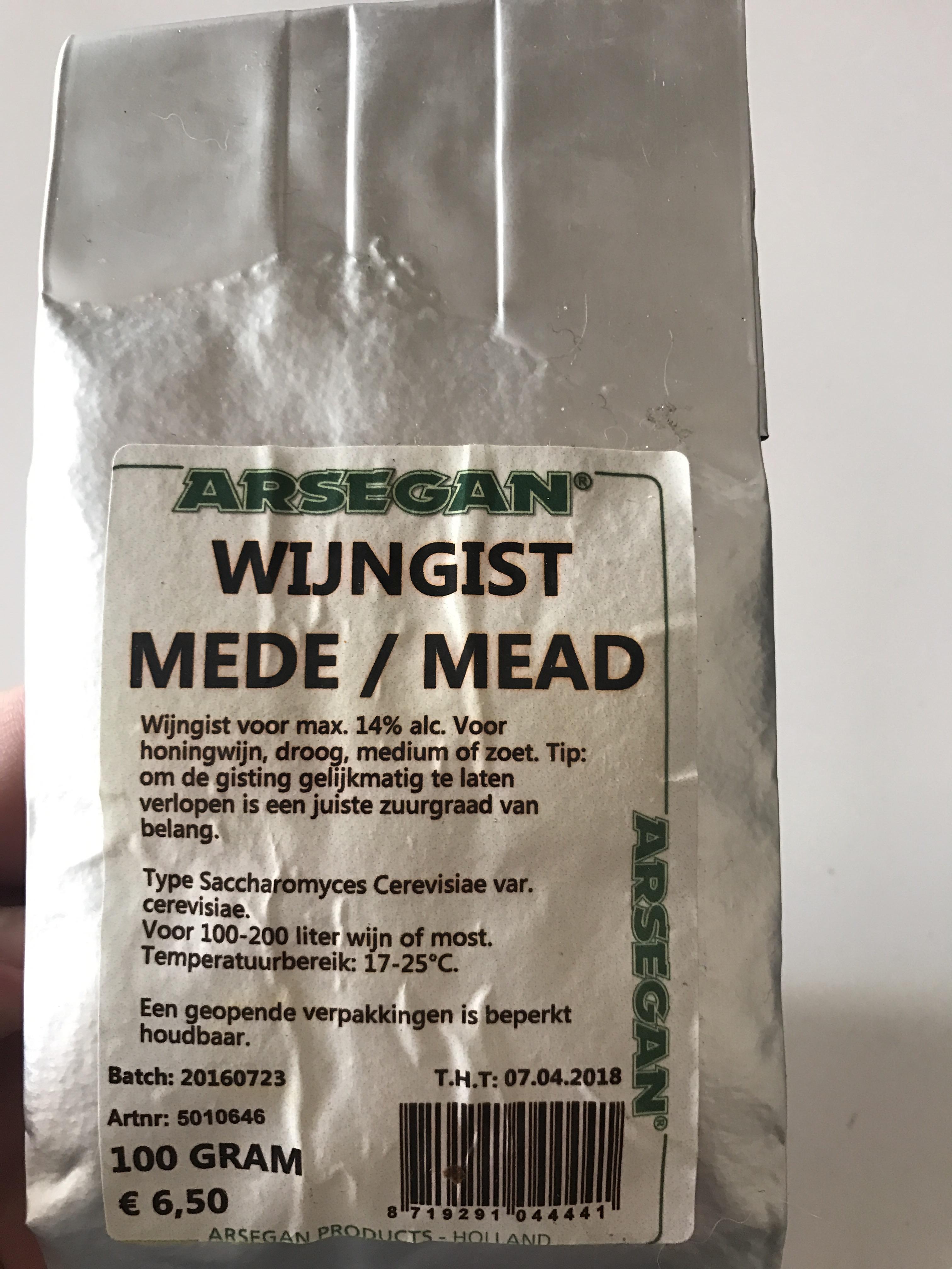 Anyone any experience with this yeast? (translation in comment) r/mead