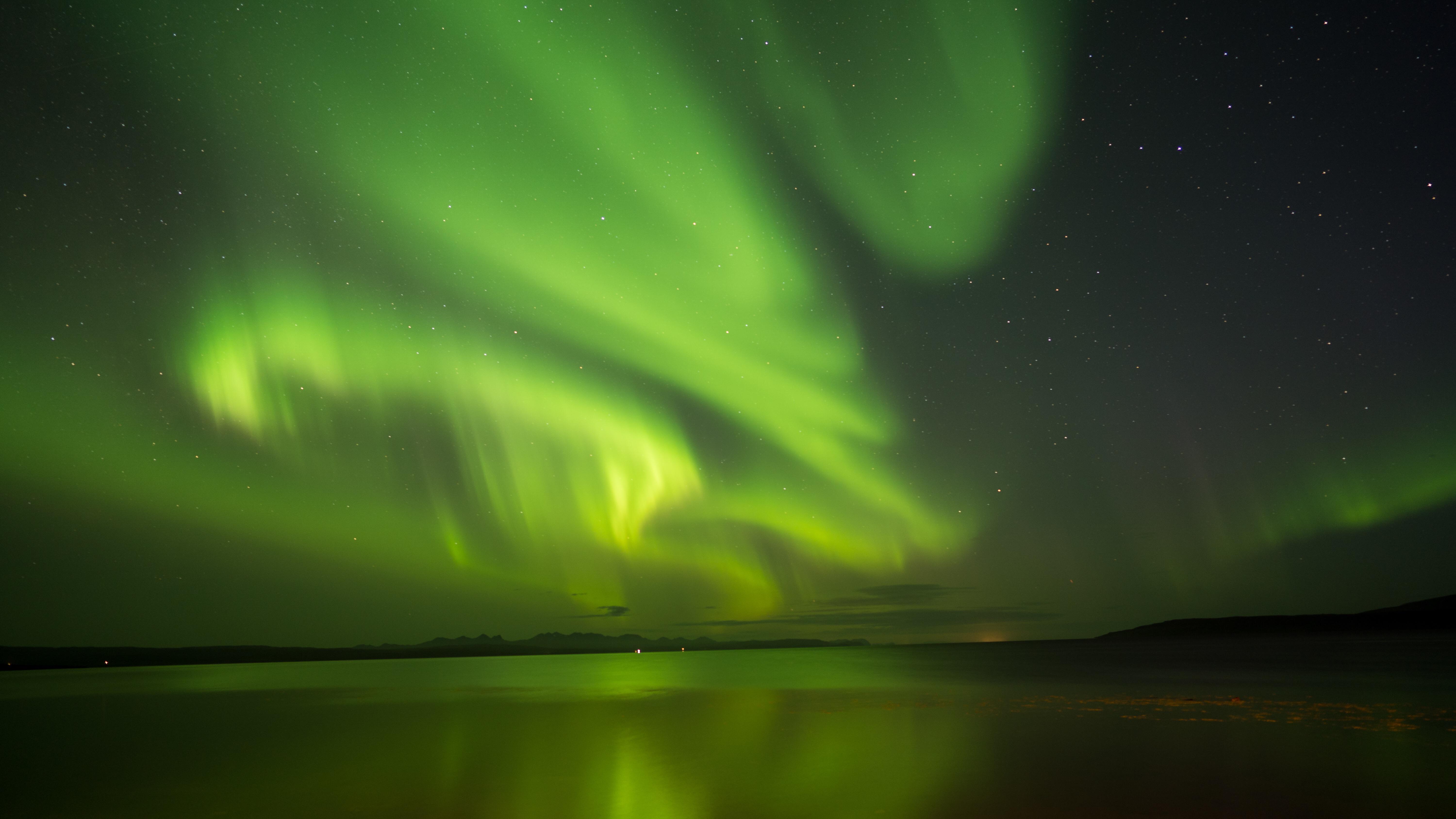 Big Northern Lights Show in Iceland (Sony A7iii Sony 24mm f1.4 GM