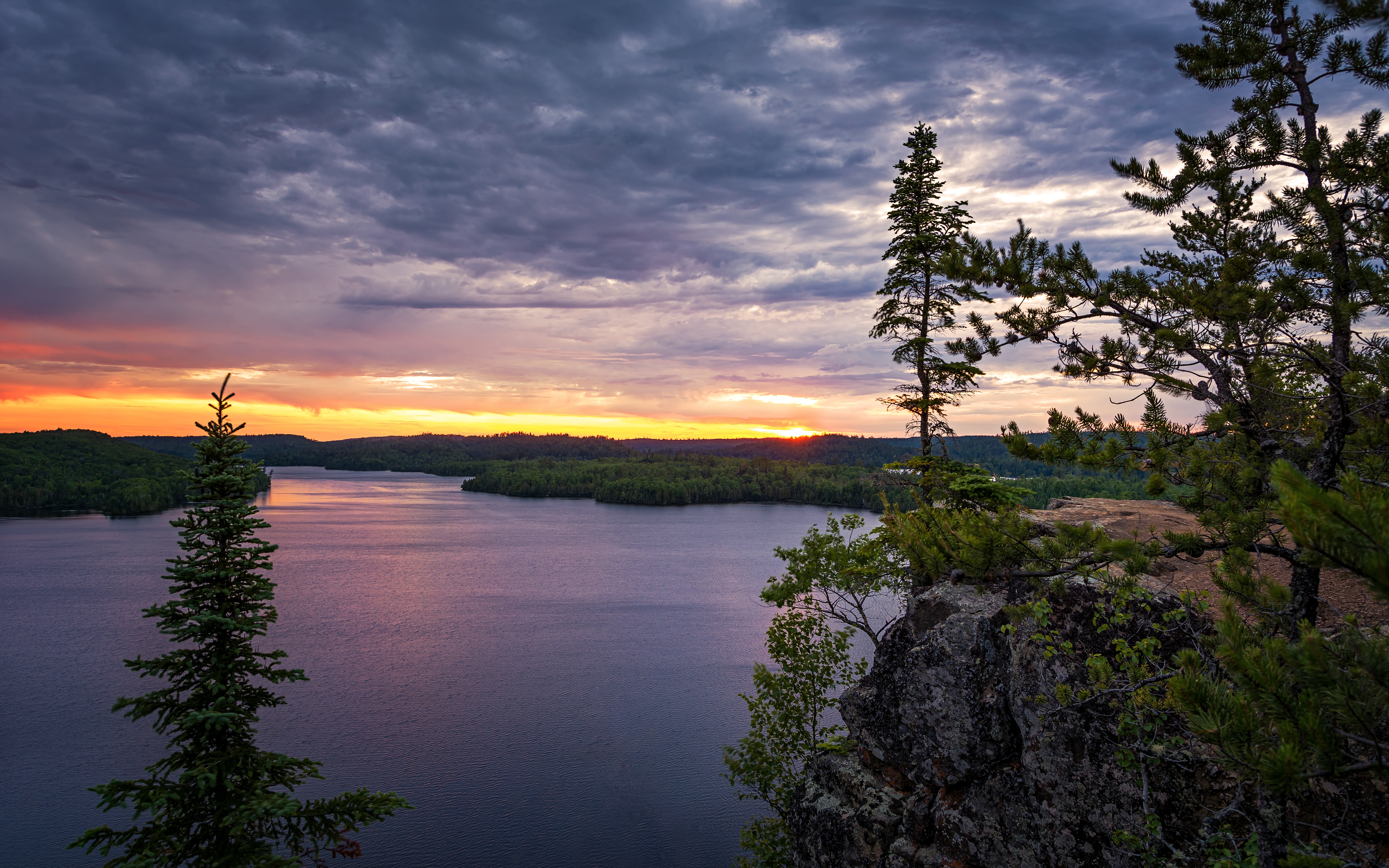 Sunsets on Bearskin Lake in Northen Minnesota [OC] [8192x5120] r