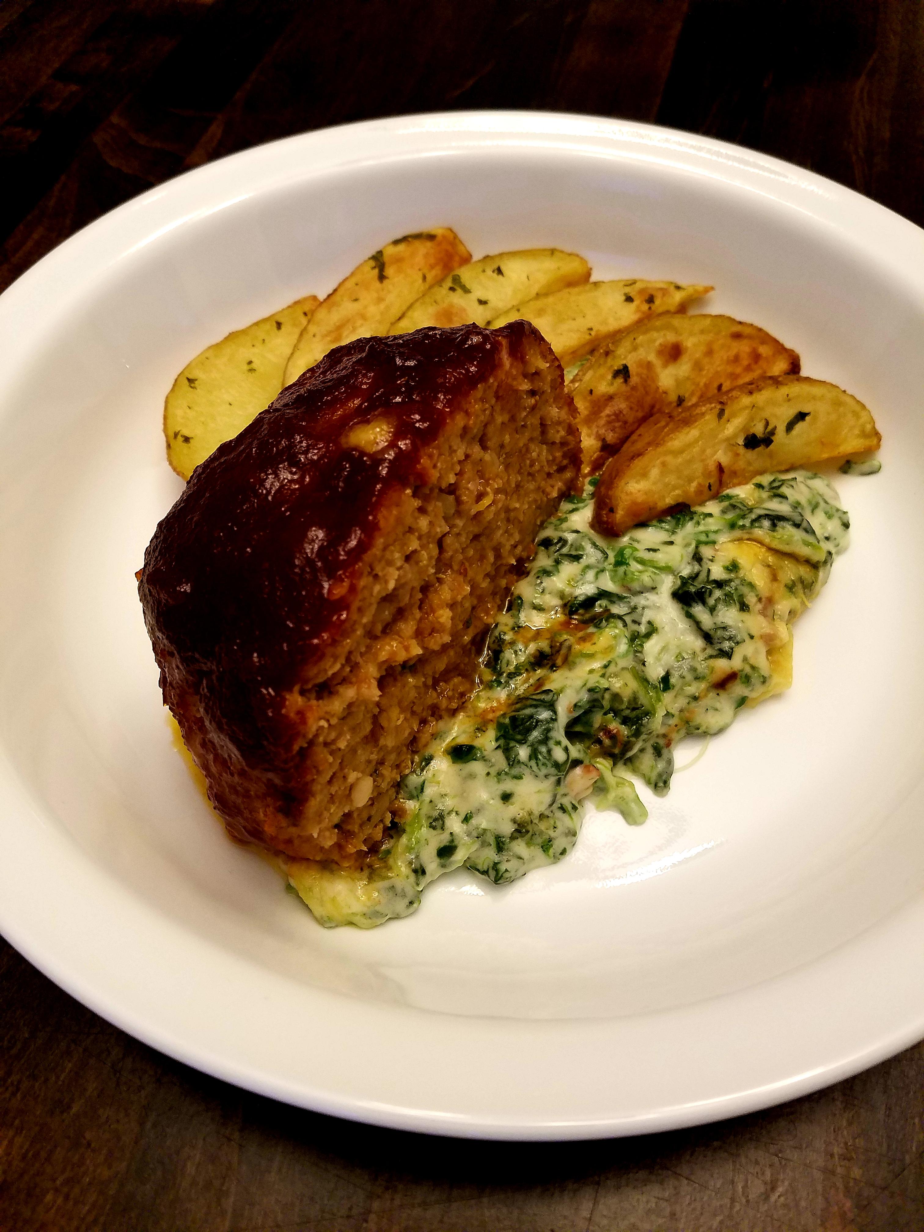 [Homemade] Glazed meatloaf, roasted potatoes, creamed spinach with