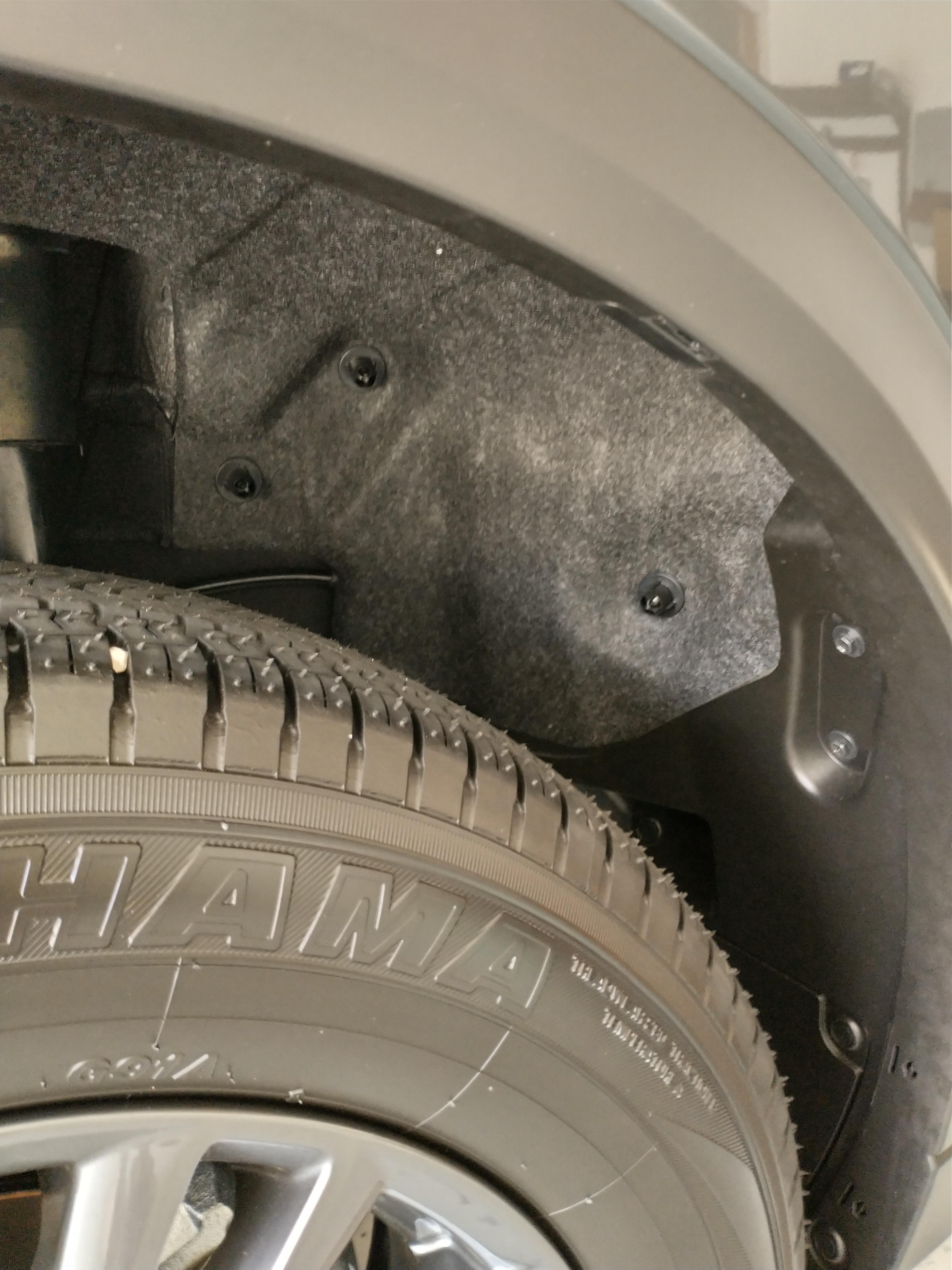 My wheel well is fuzzy, Am I missing a wheel well liner? r/CX5