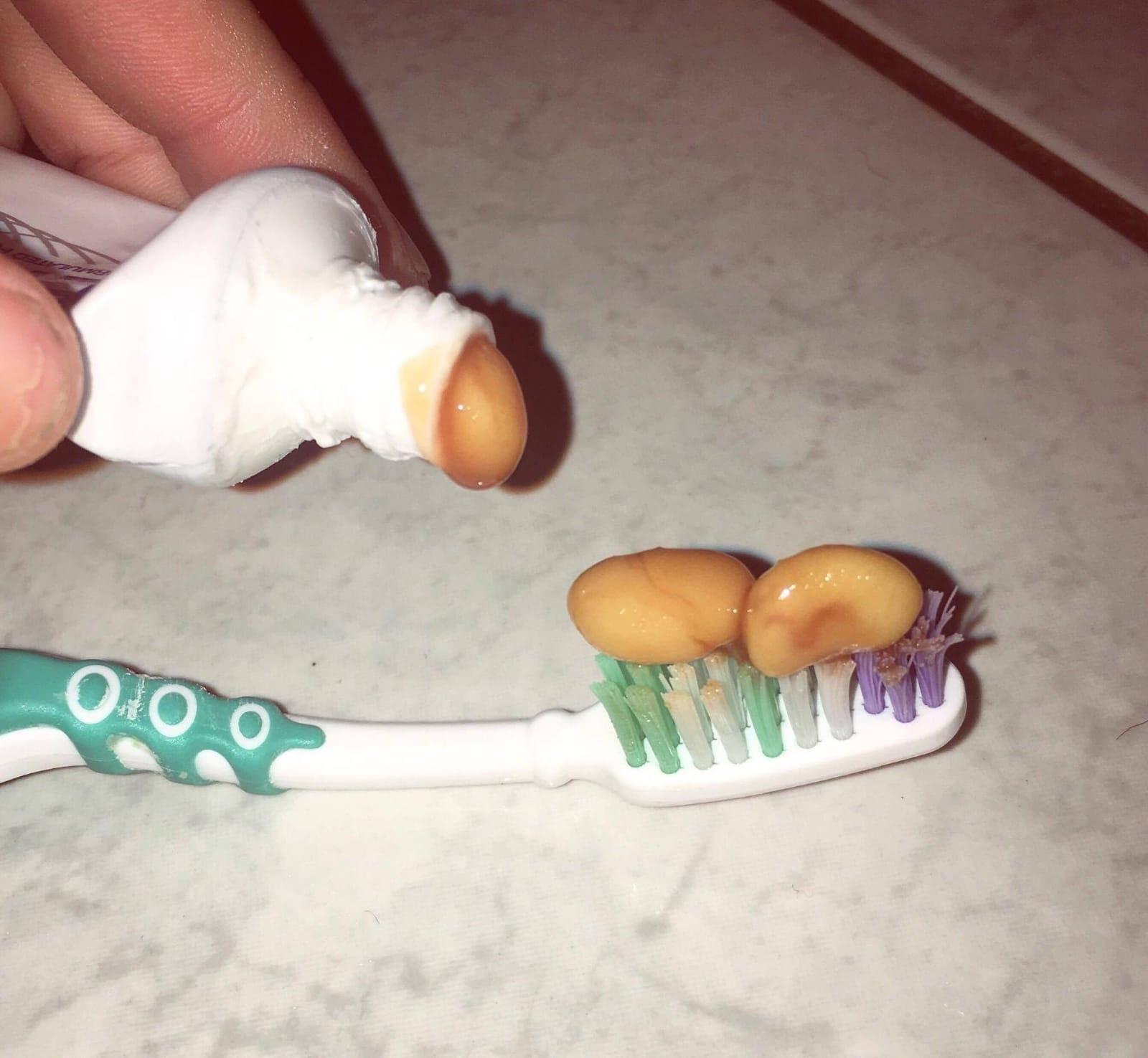 Thats too much toothpaste r/BeansInThings