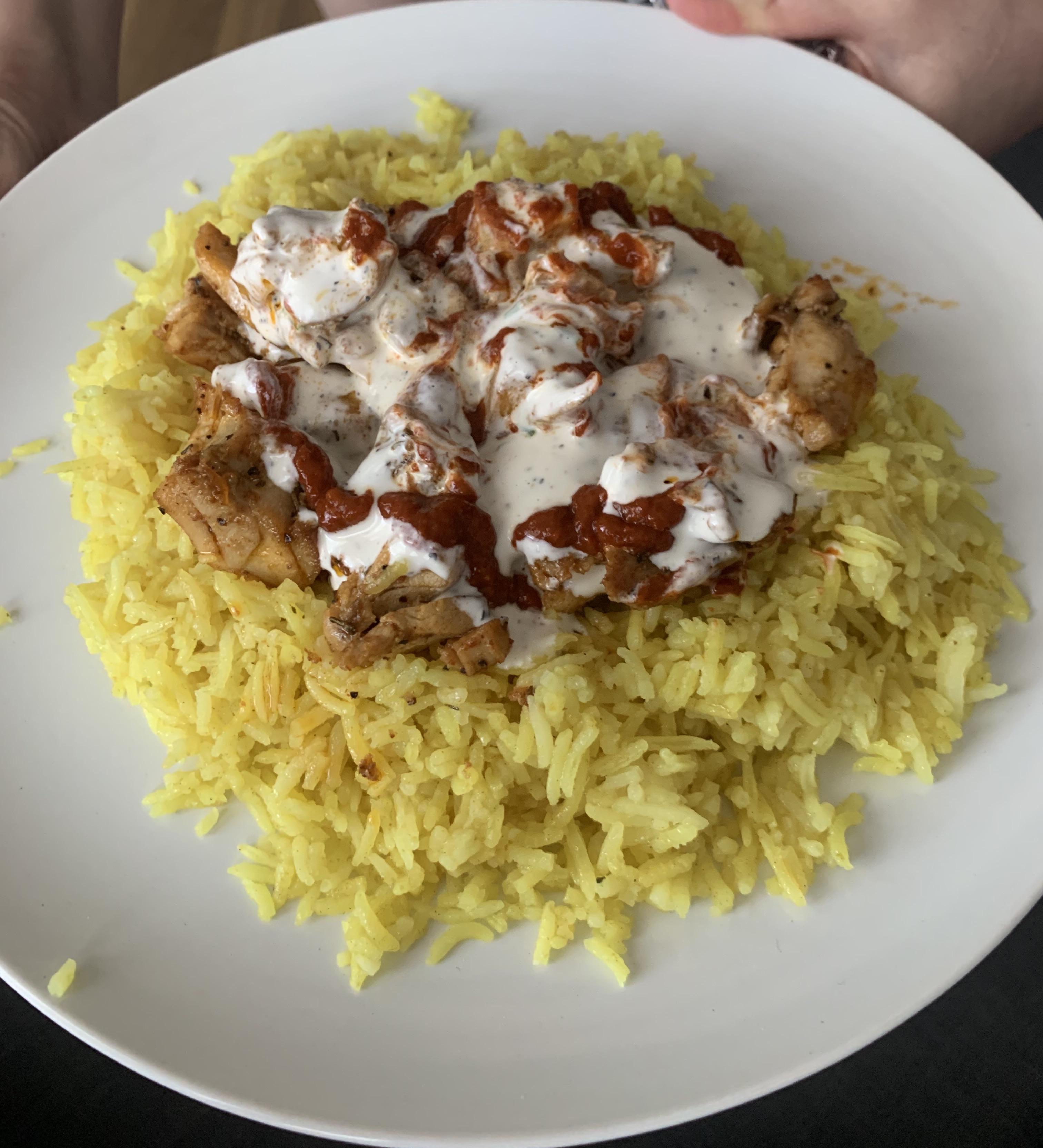 Had leftover turmeric rice so I made Chicken over rice ! r/tonightsdinner