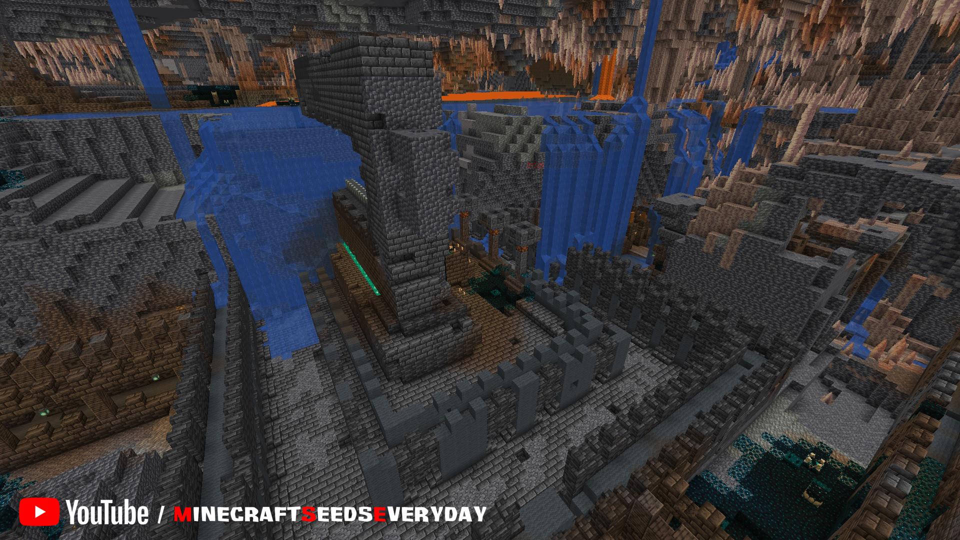 Ancient city inside drisptone cave at spawn! 1.19 Wild Update r