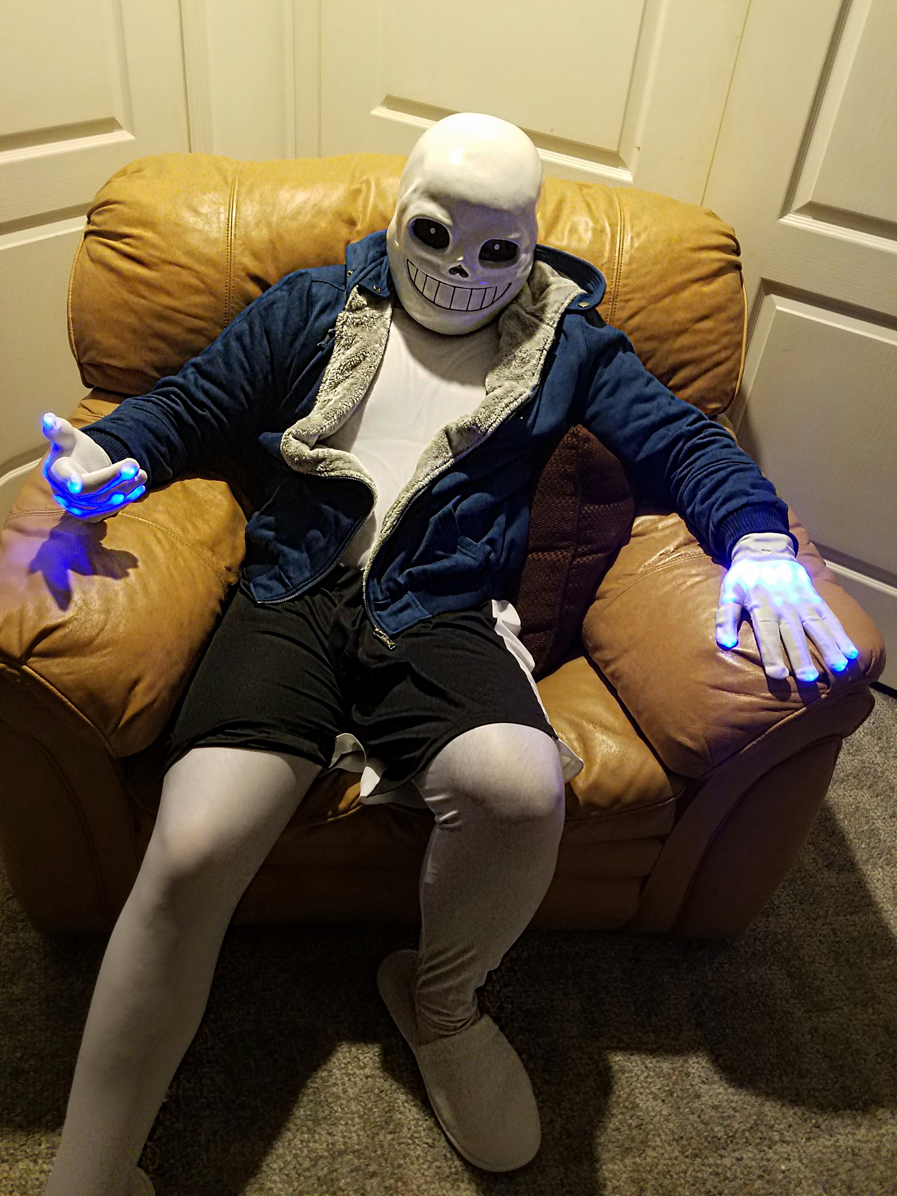 I tried (sans cosplay) r/Undertale