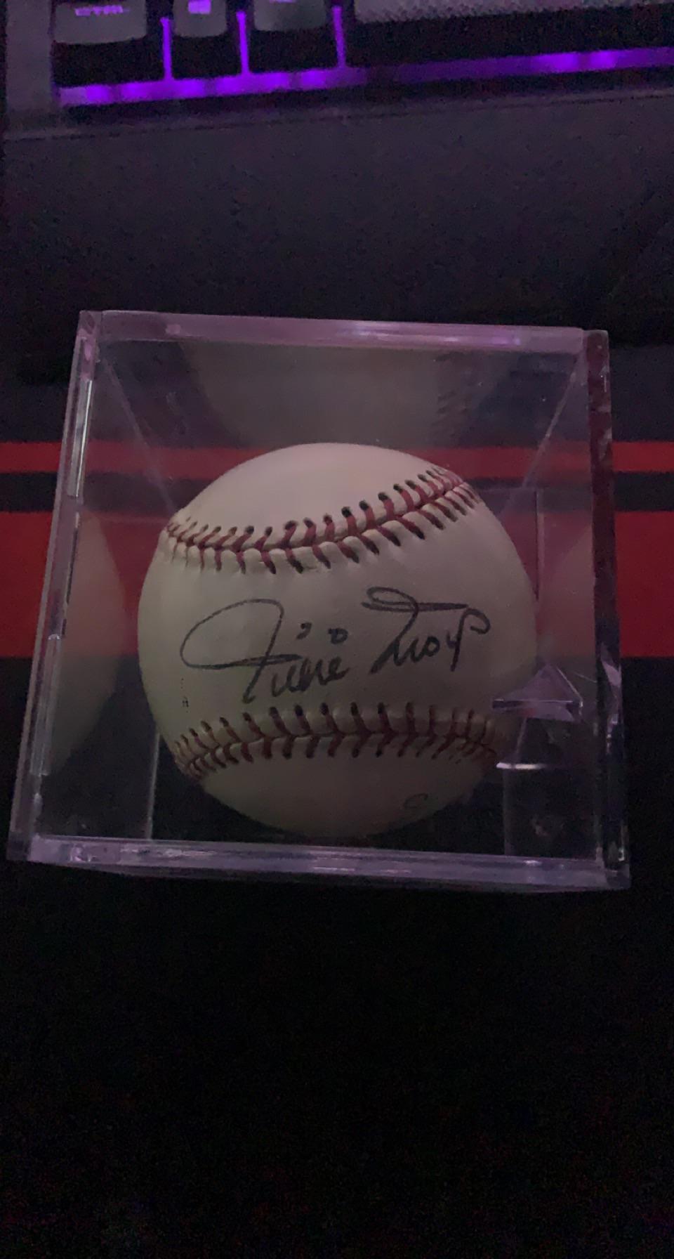 Help Identifying Autograph r/Autographs