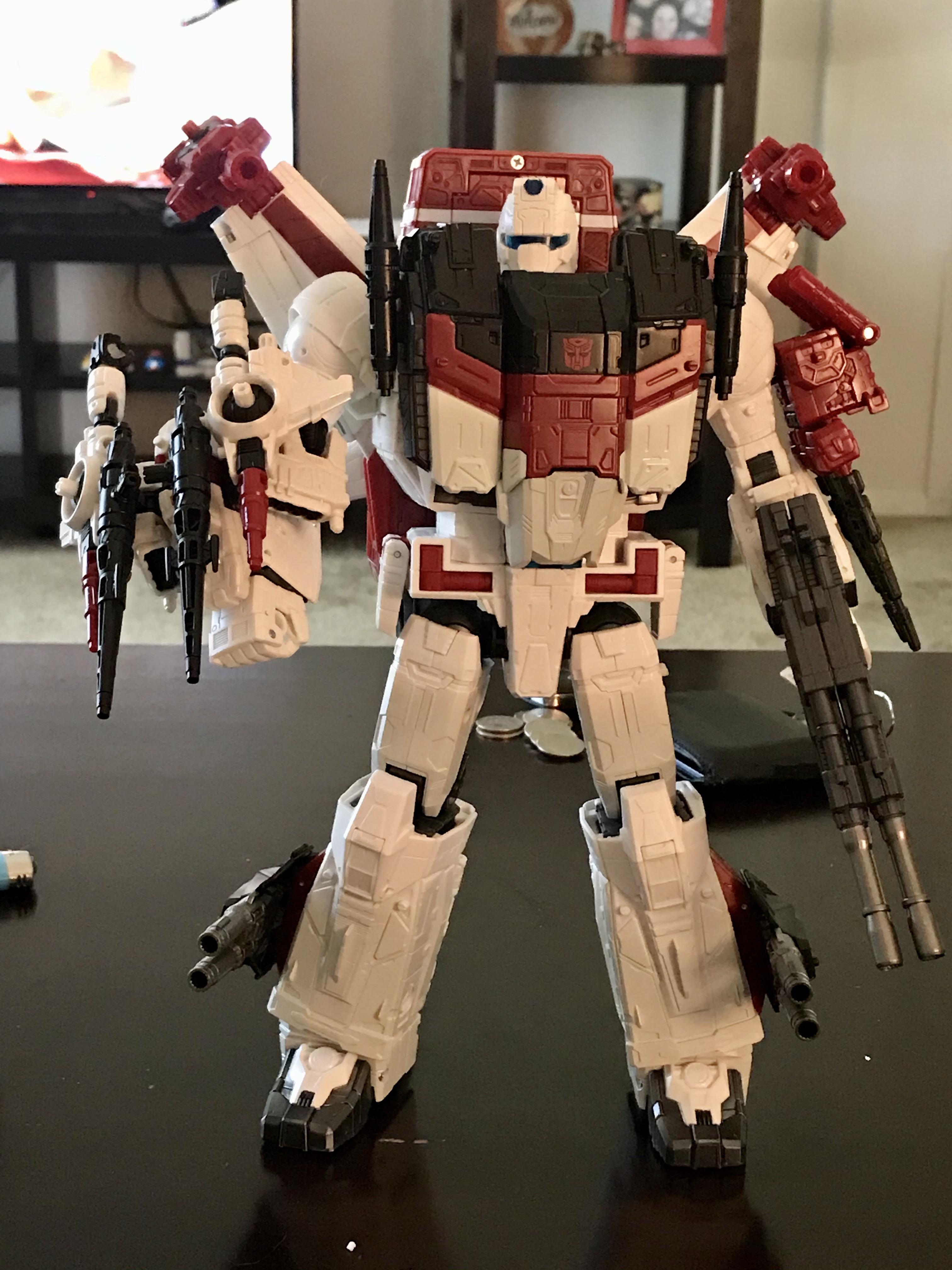 Since Sixgun's color palette is exactly the same as Jetfire's, I