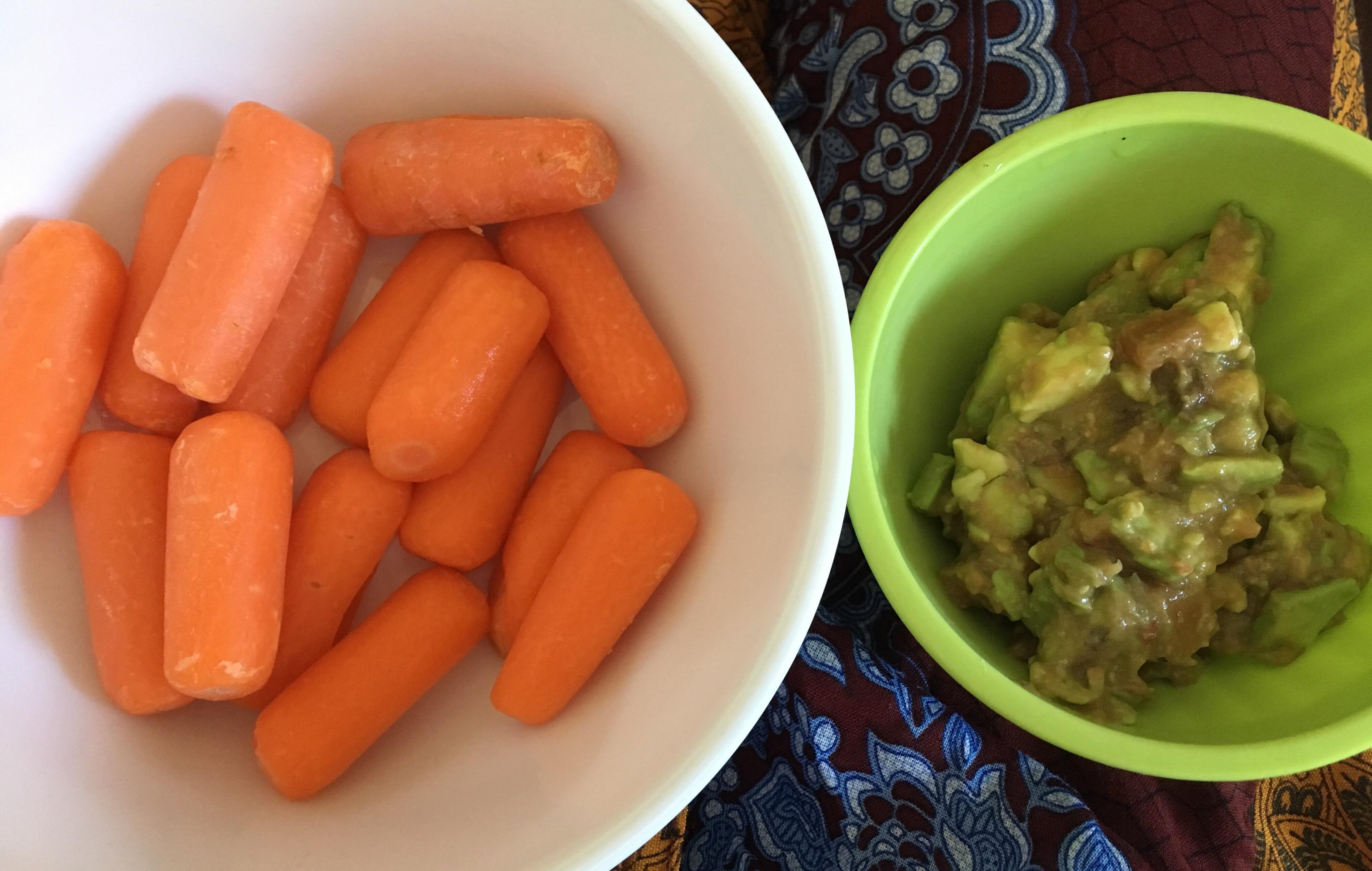 Baby carrots are yummy with guac! Snack, 146 calories r/1200isplenty