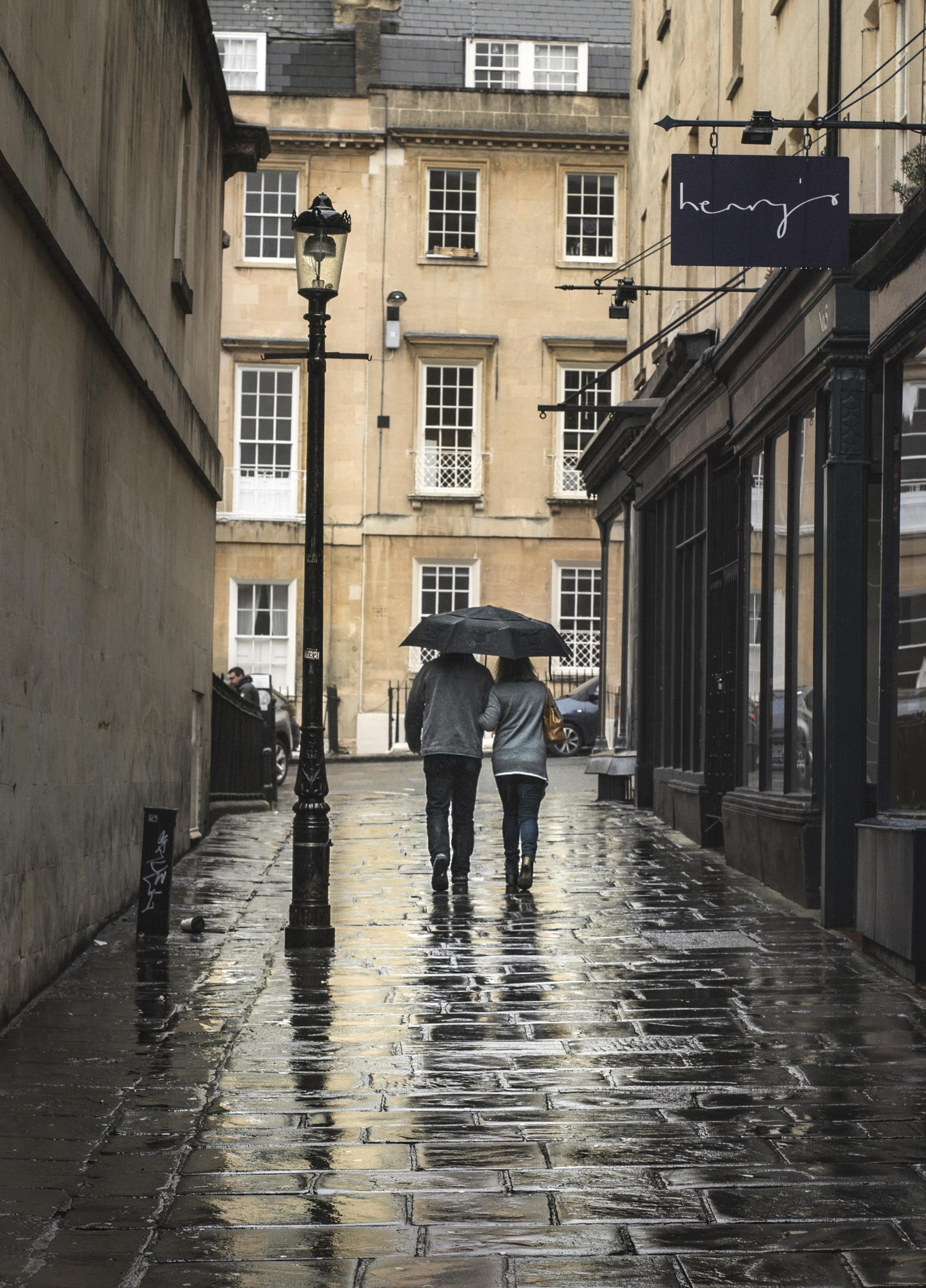 A rainy day here in Bath, England r/pics