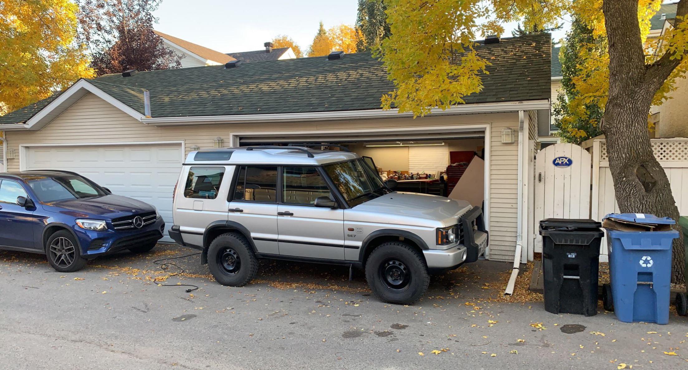 2003 discovery. 5.3 cammed vortec swap. Old engine blew head gasket