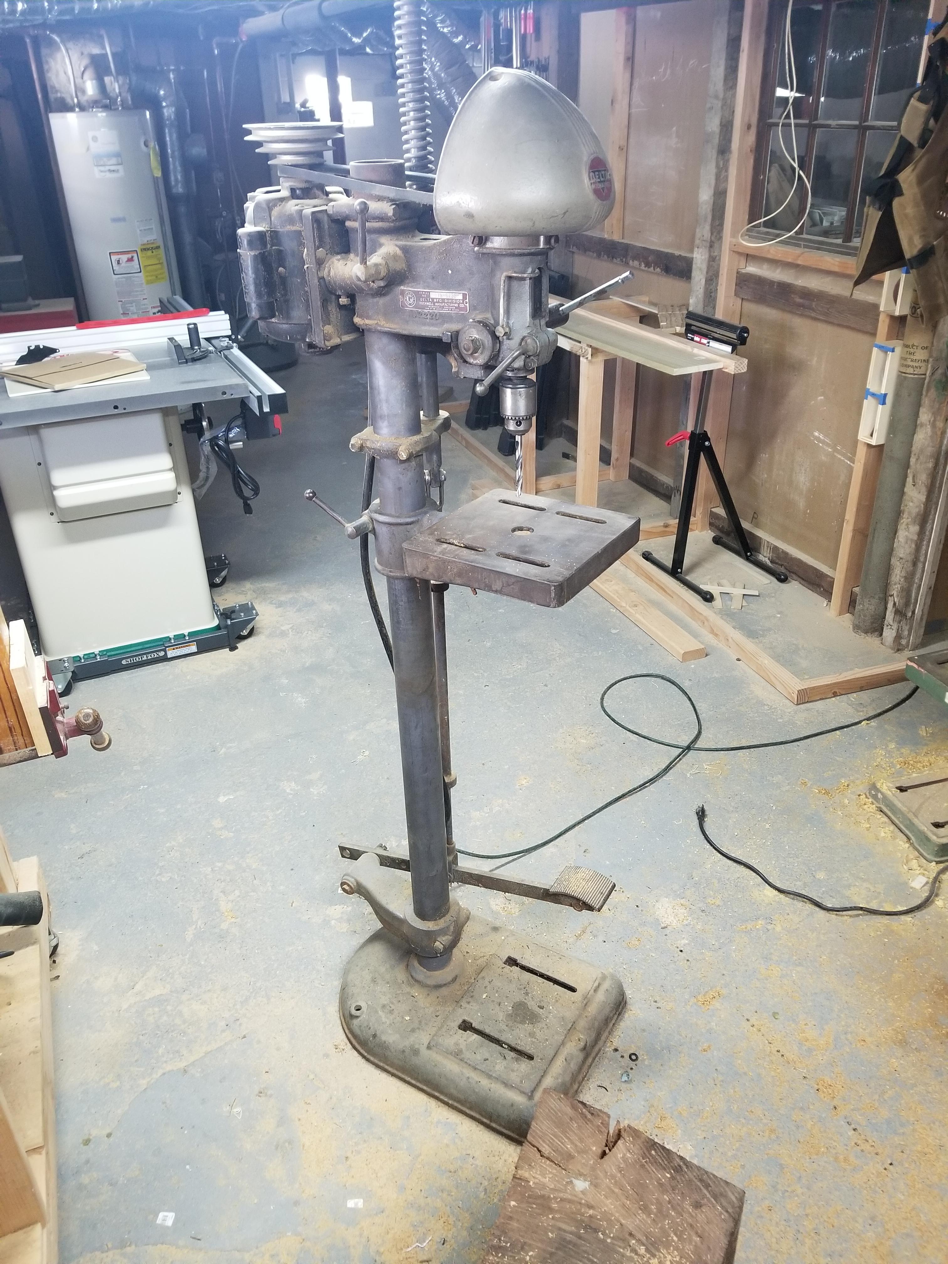 Picked up this old delta drill press at a barn sale. Still works like a