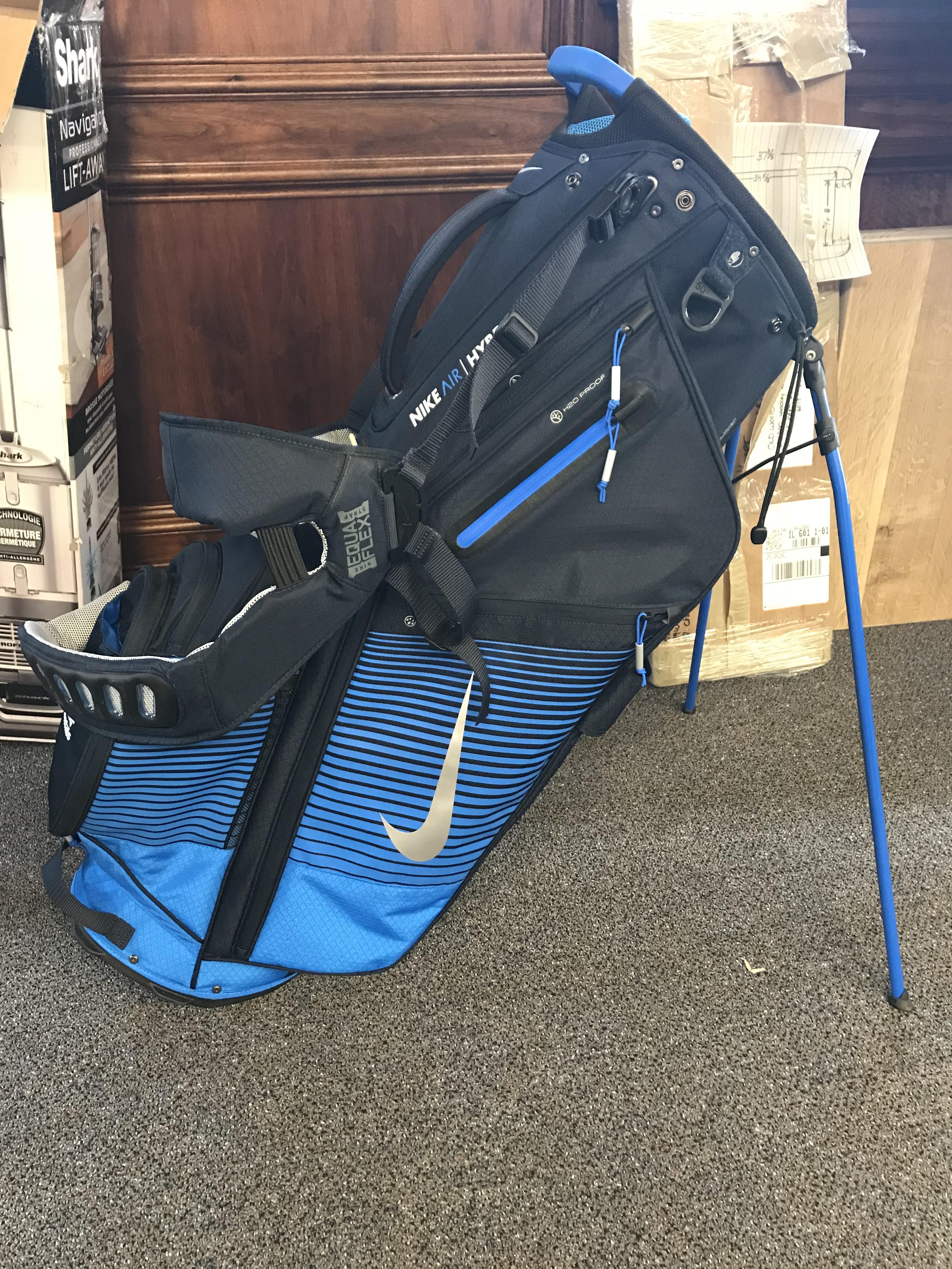 Nike should’ve kept making golf bags! Just found this gem for cheap