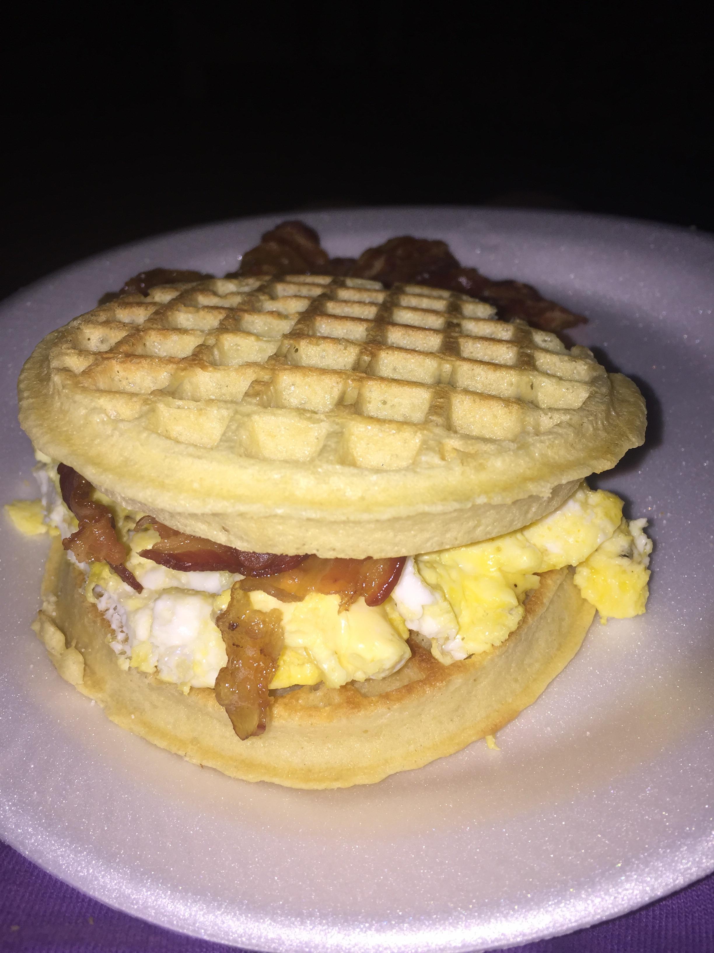 Toaster waffle breakfast sandwich r/shittyfoodporn