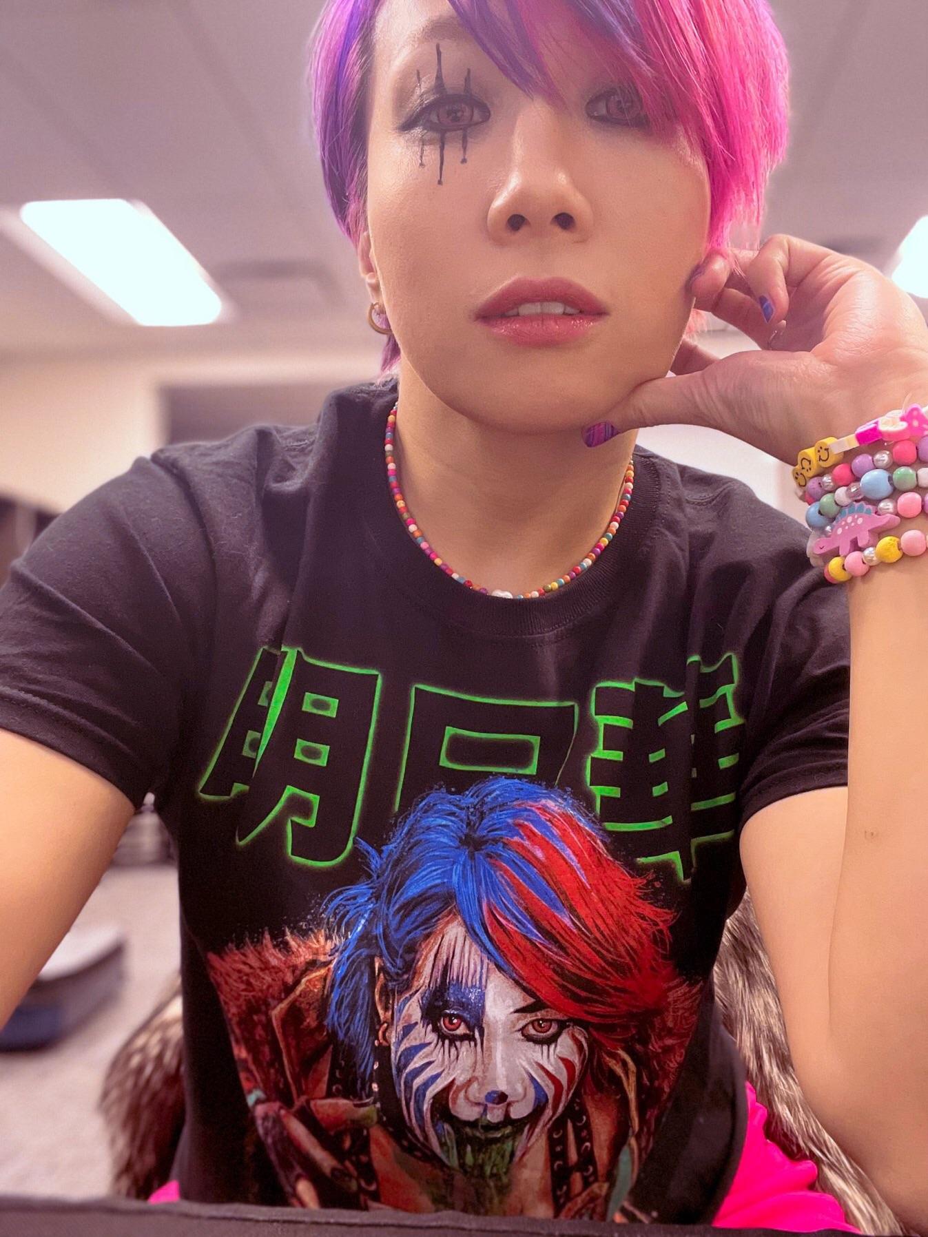 Asuka : LadiesOfWrestling