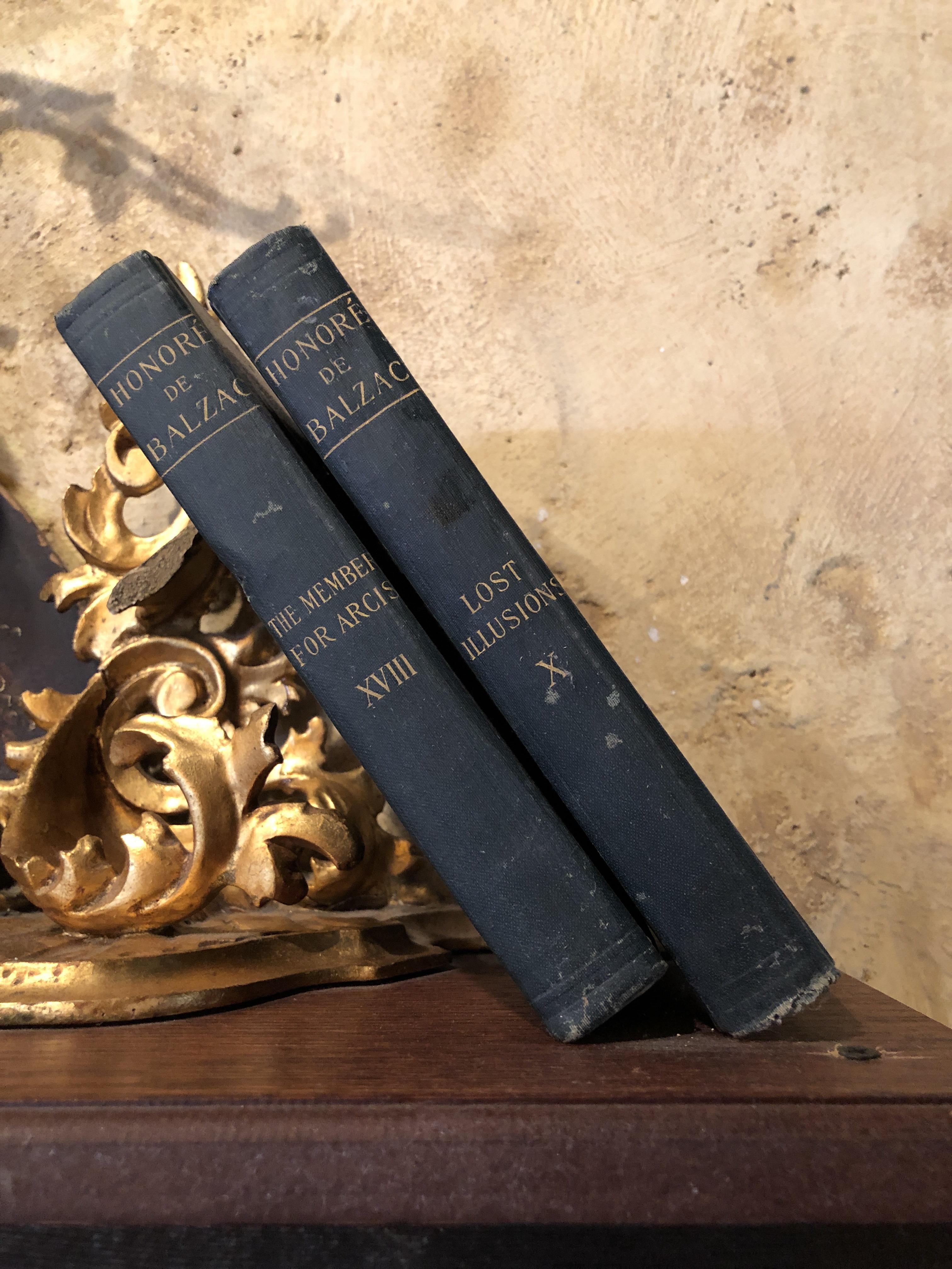 There’s Balzac books a few places around the park, but where are these