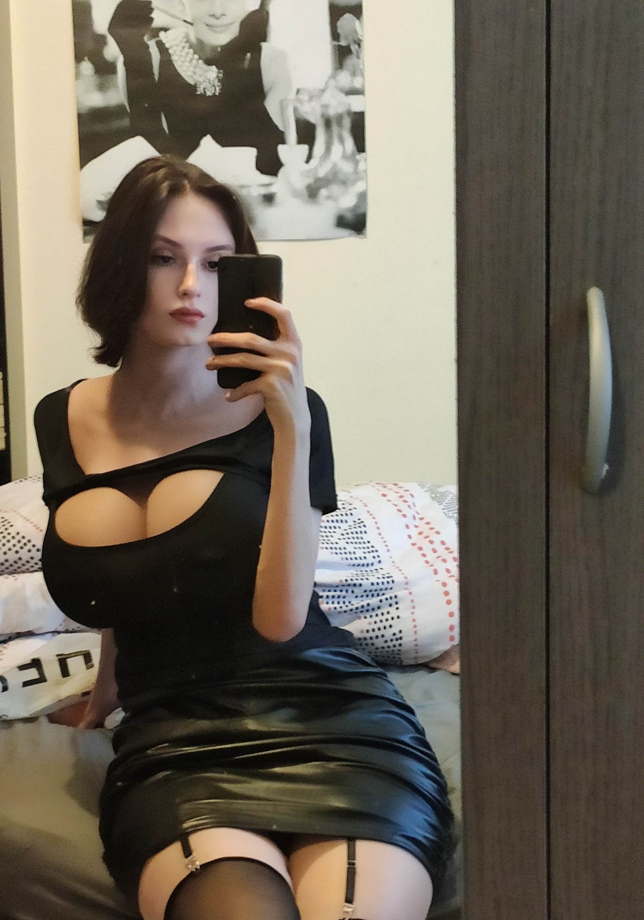 38 best u/zoepcbh images on Pholder | Selfie, Femmes De France and Bigtiddygothgf