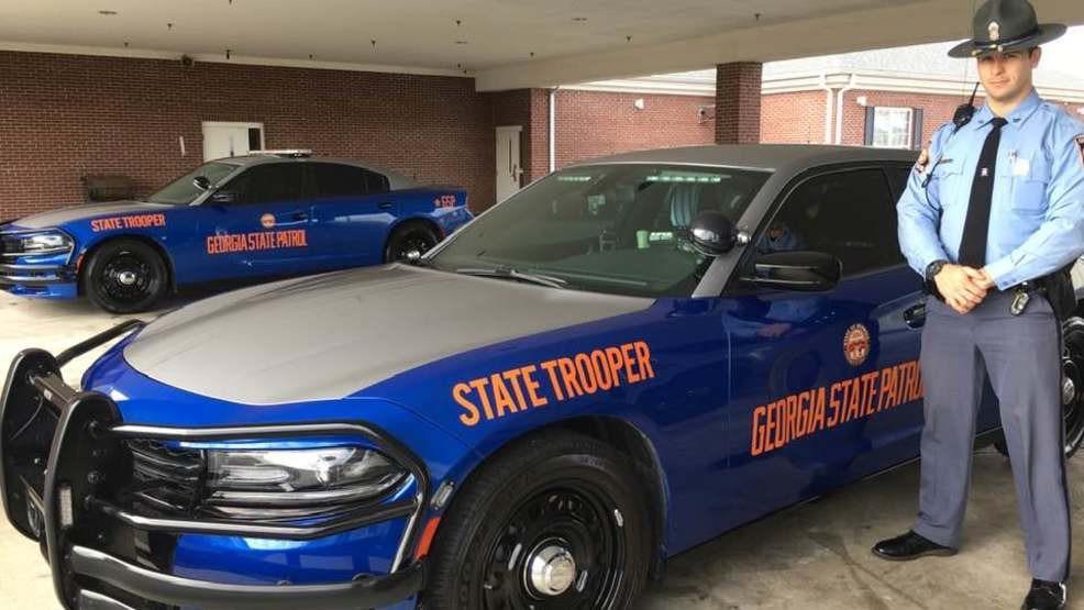 Font used on the State Patrol Cars? r/identifythisfont