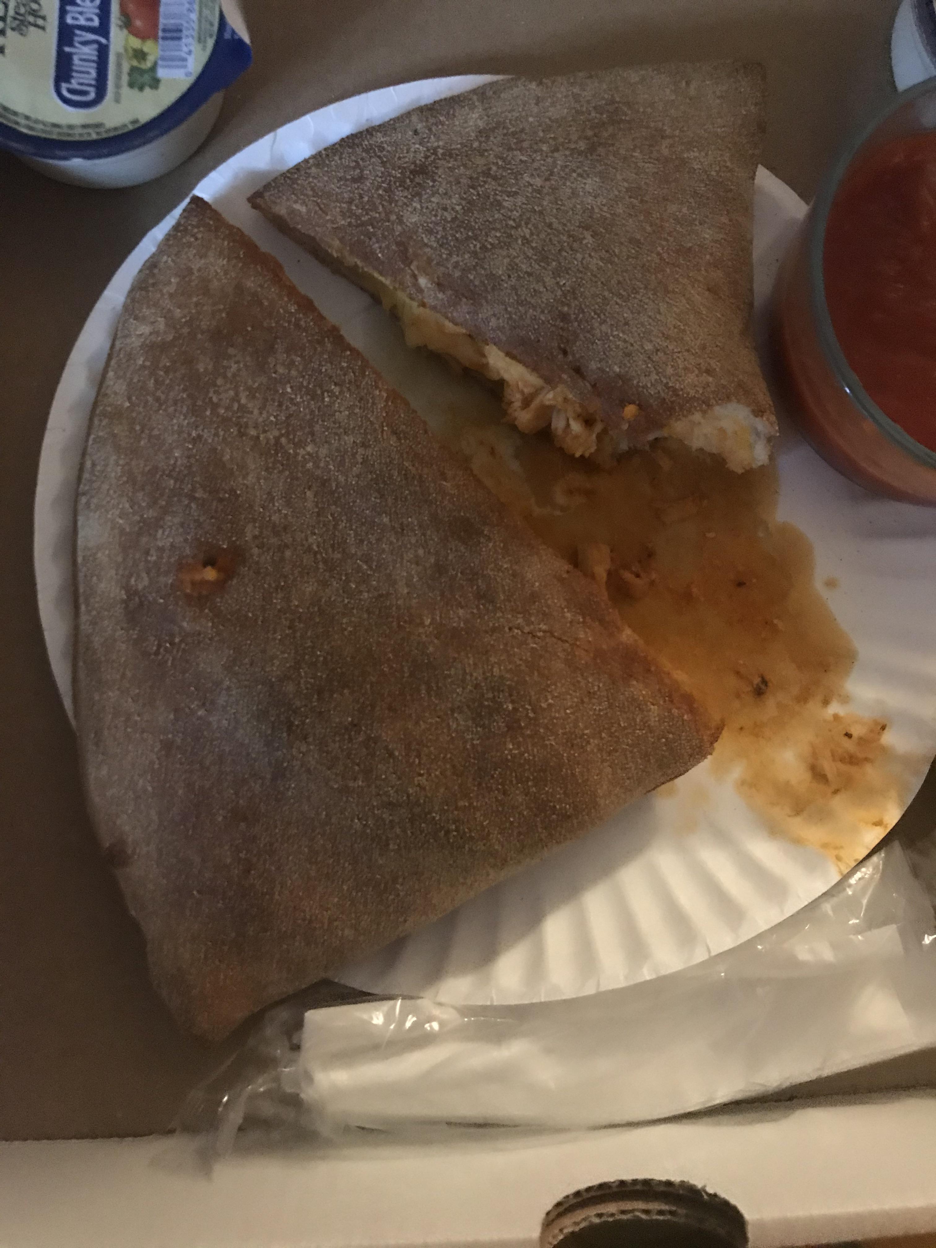 Calories in 1/4 of this huge buffalo chicken calzone? (The missing