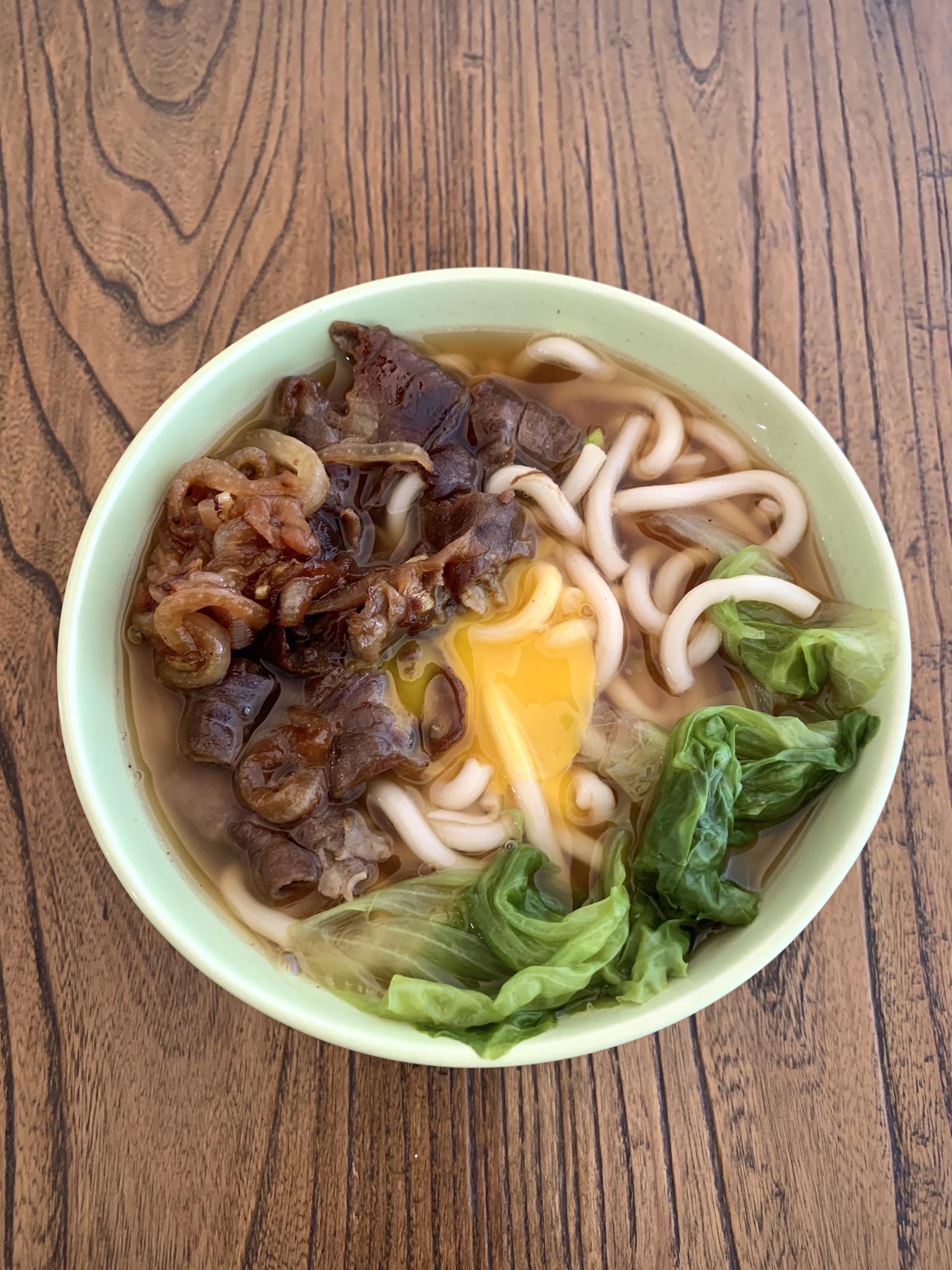 [Homemade] Tsukimi udon with sukiyaki beef r/food