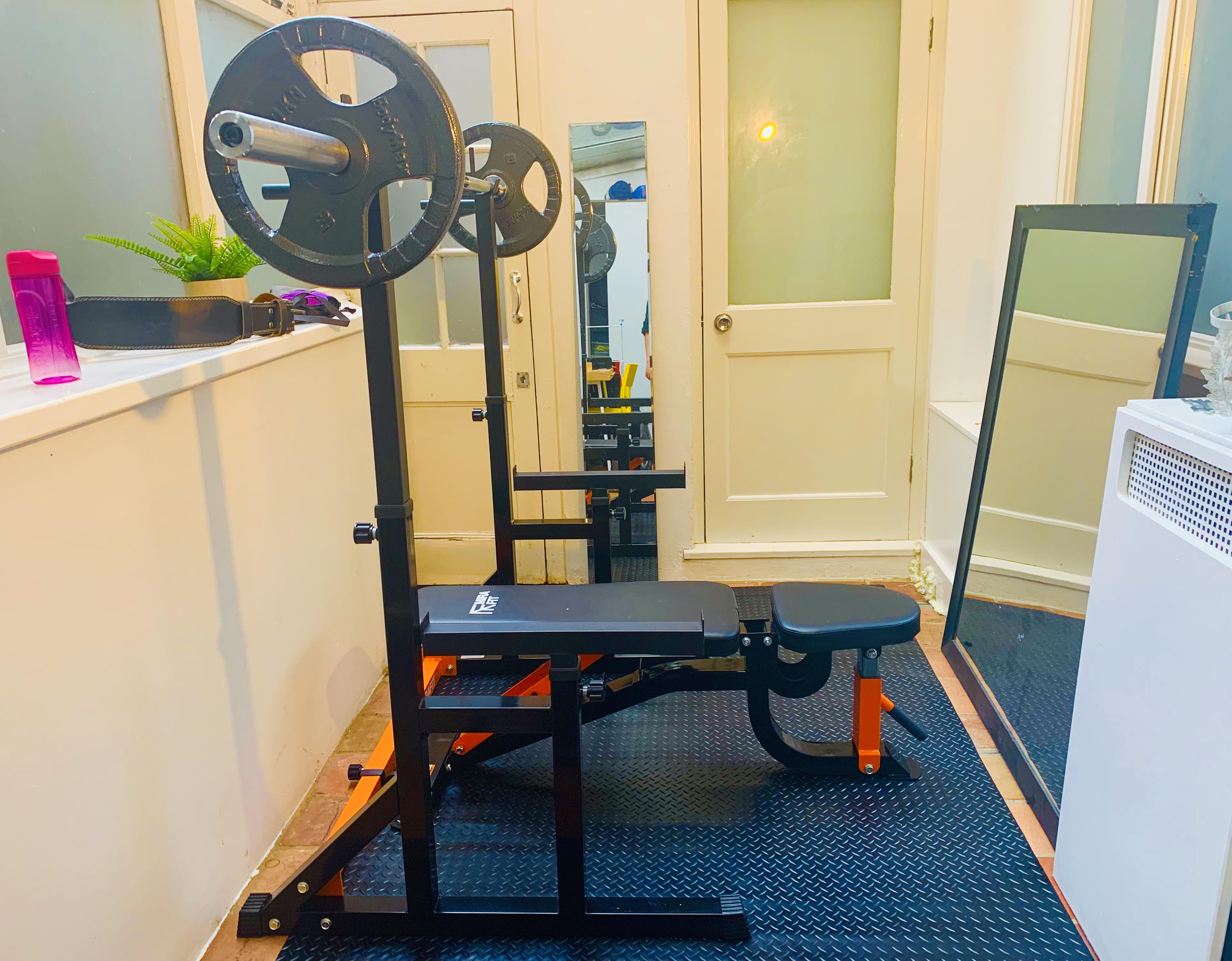 4 Square Meters