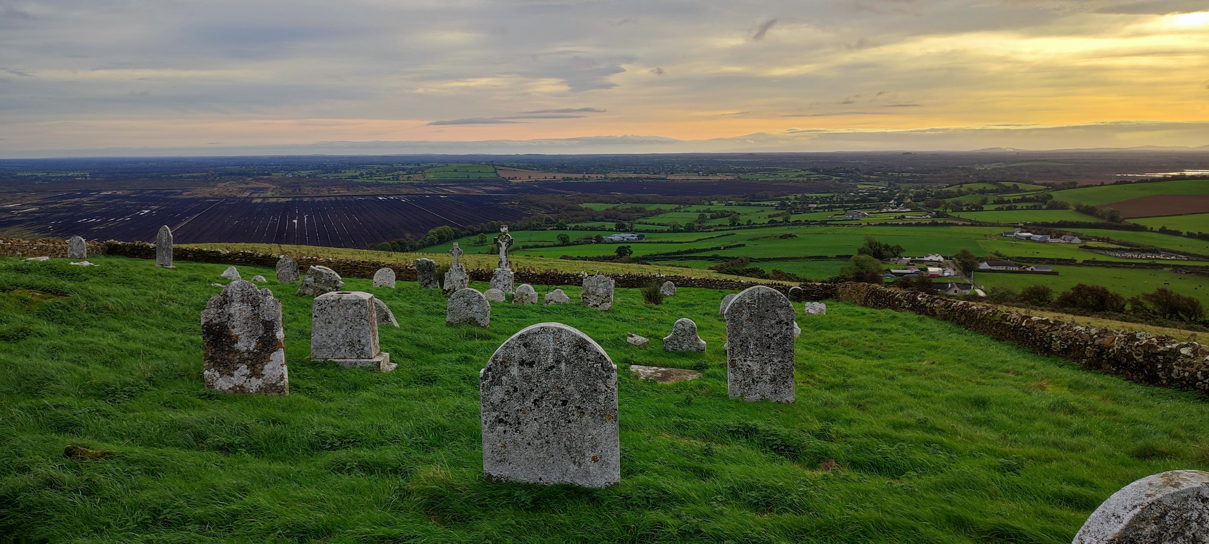 Old grave yard on top of Croghan Hill, Co Offaly r/ireland