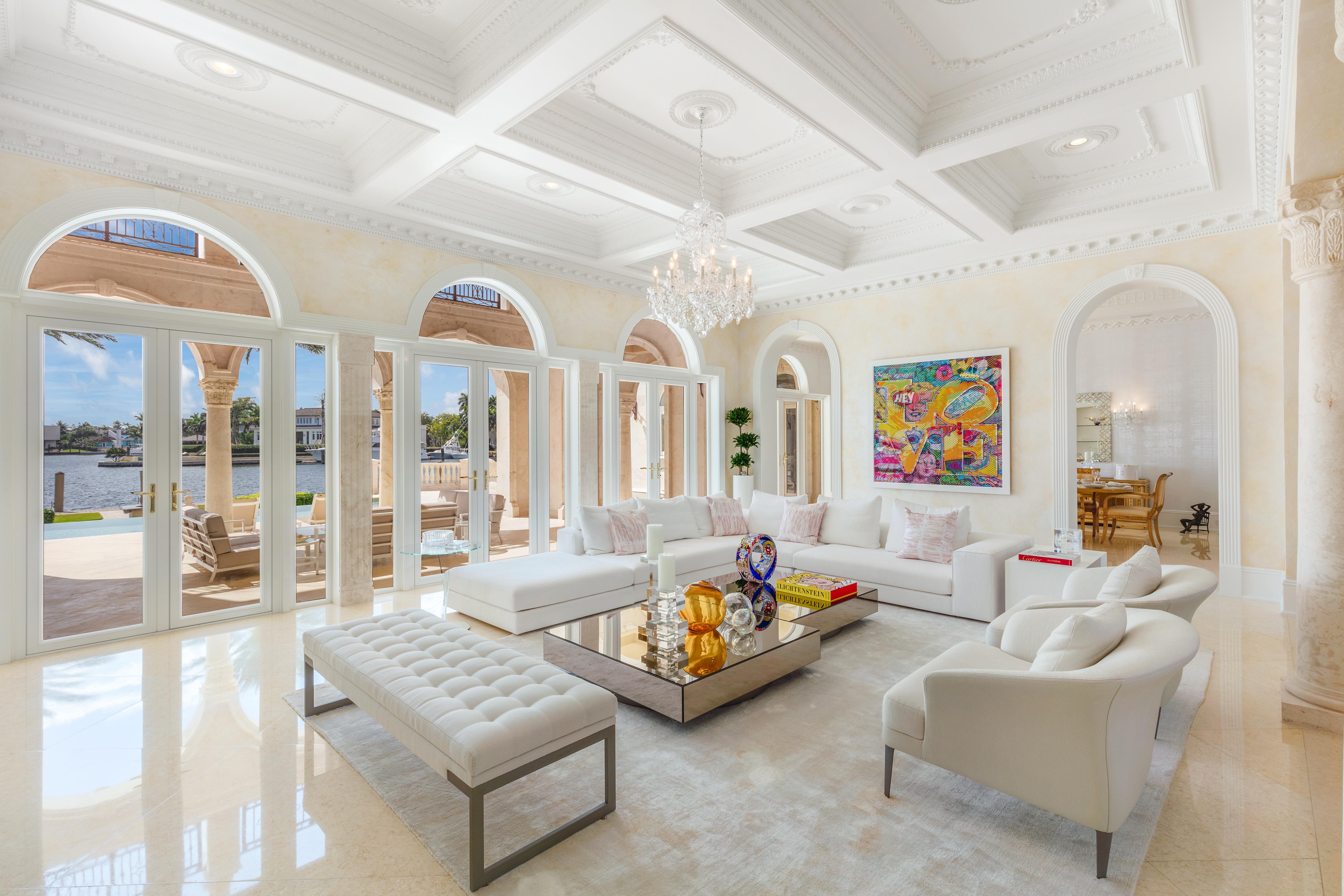 Living Room in Miami, FL Mansion [5000 × 3333] Video Tour in Comments