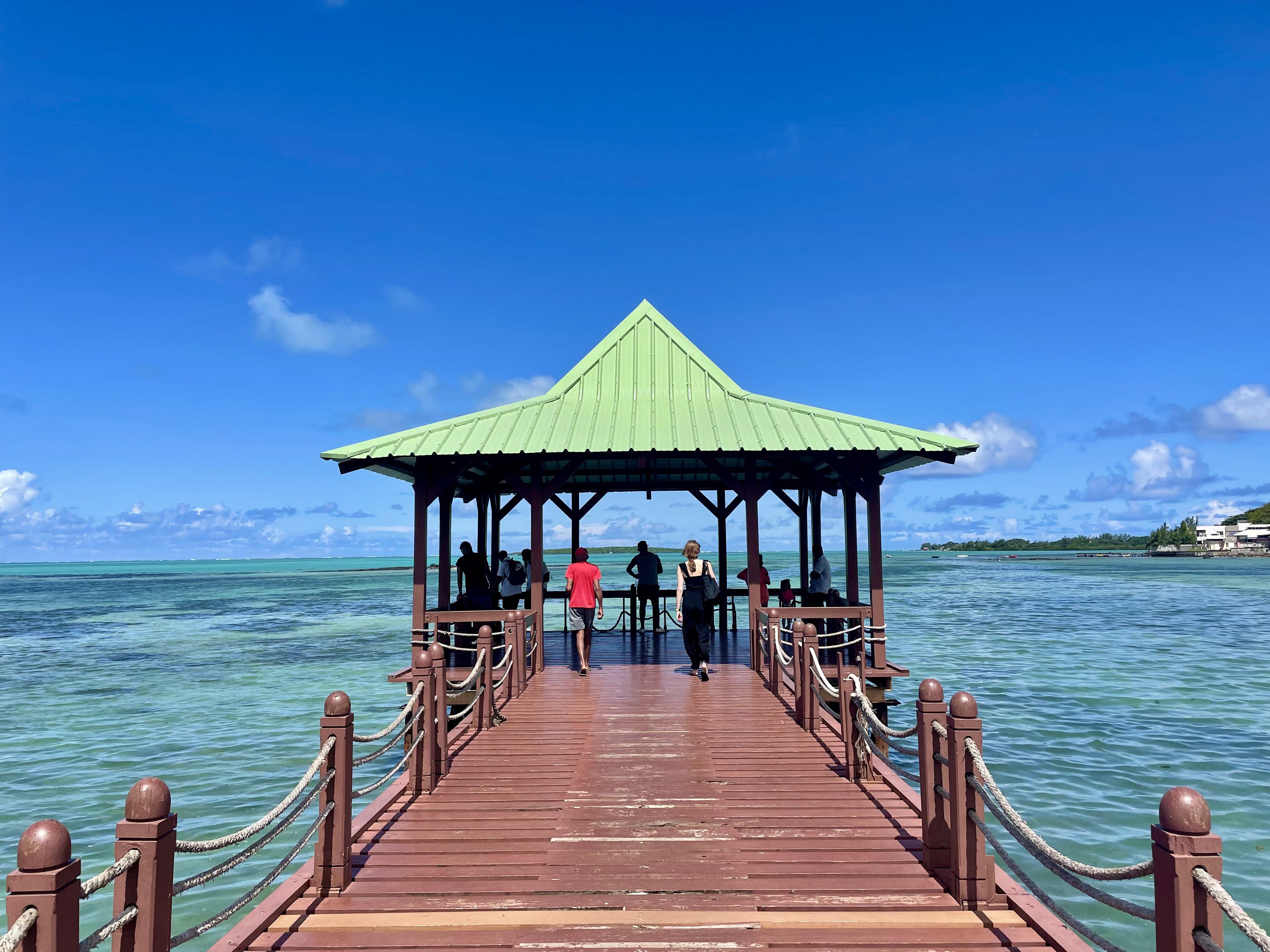Pier in Mauritius r/travelphotos