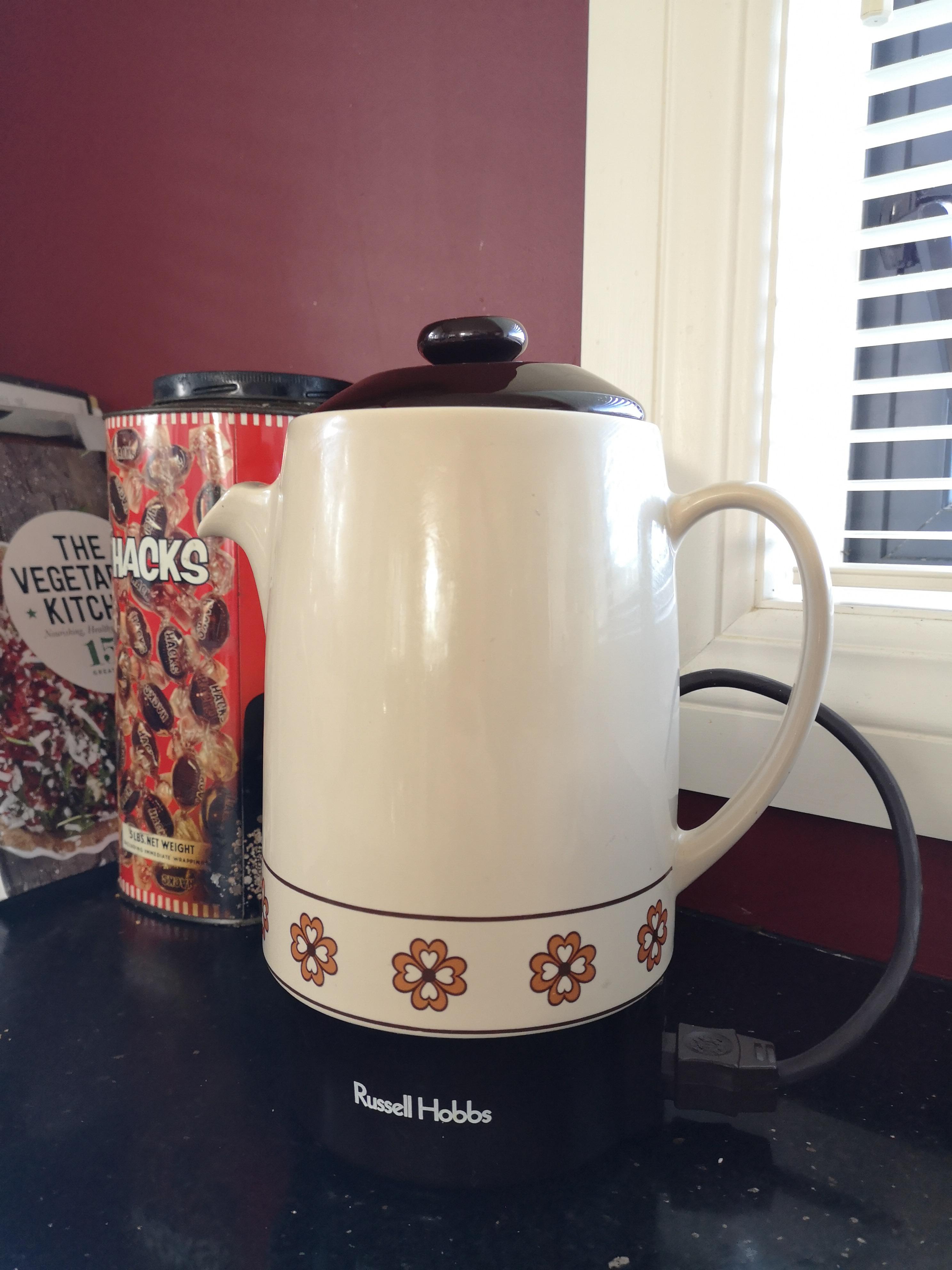 Retro Russell Hobbs electric coffee percolator. 10NZD Hospice Shop