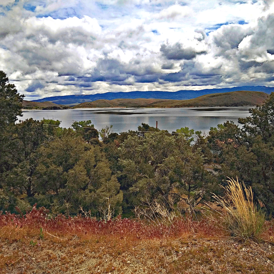 Topaz Lake, CA r/EarthPorn