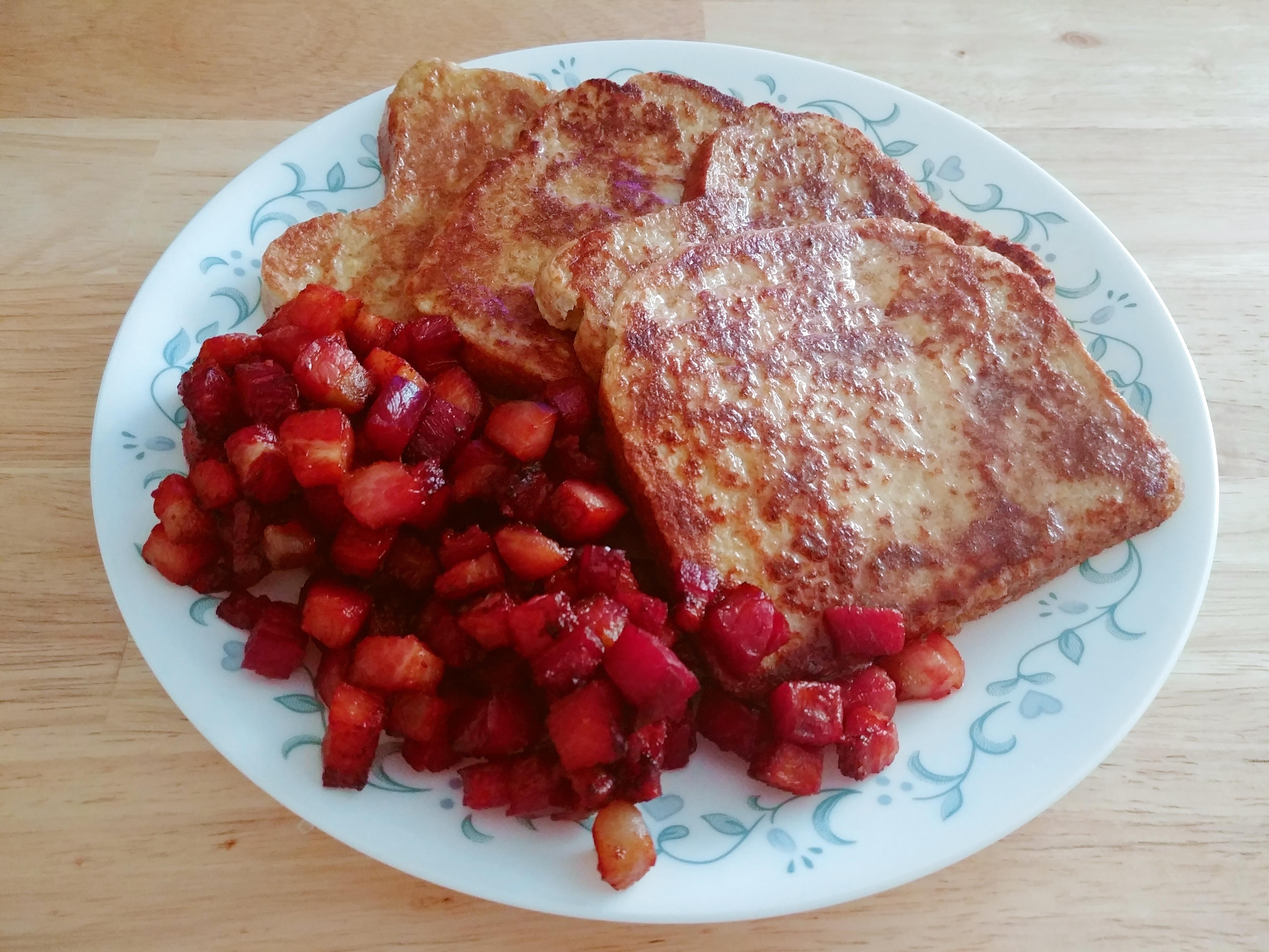 [Homemade] French Toast glazed with butter and brown sugar served with