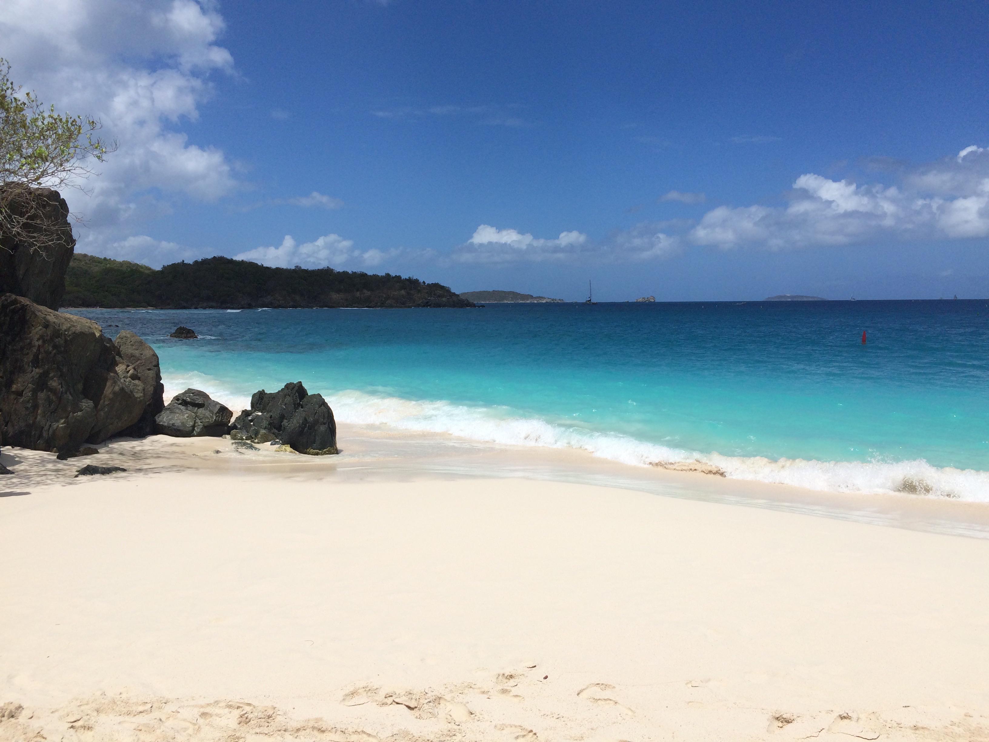 Trunk Bay at St. John, USVI, United States r/Beachporn