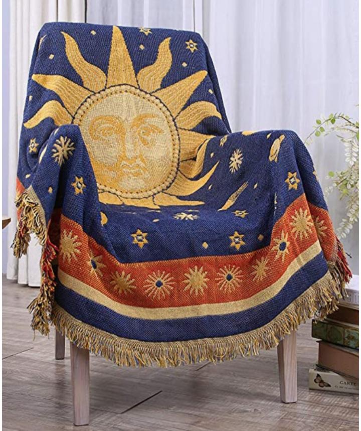This sun and moon blanket that every family had in the 90s r/nostalgia