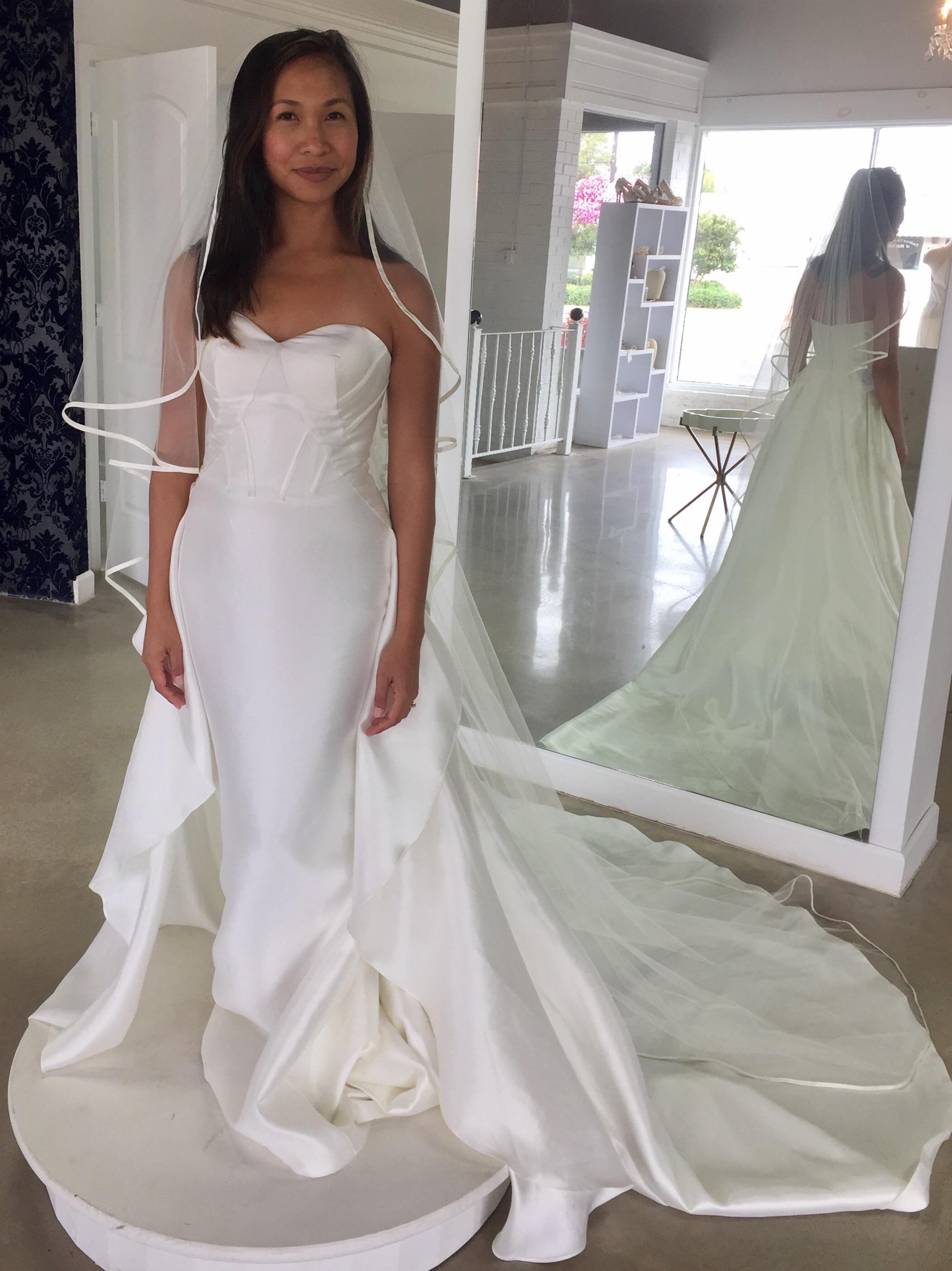 I said YES to the very first dress! r/weddingplanning