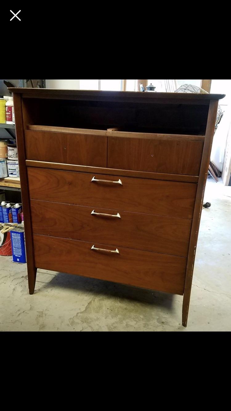 50 Drexel Modern dresser missing drawers/knobs, worth it? r/Mid_Century