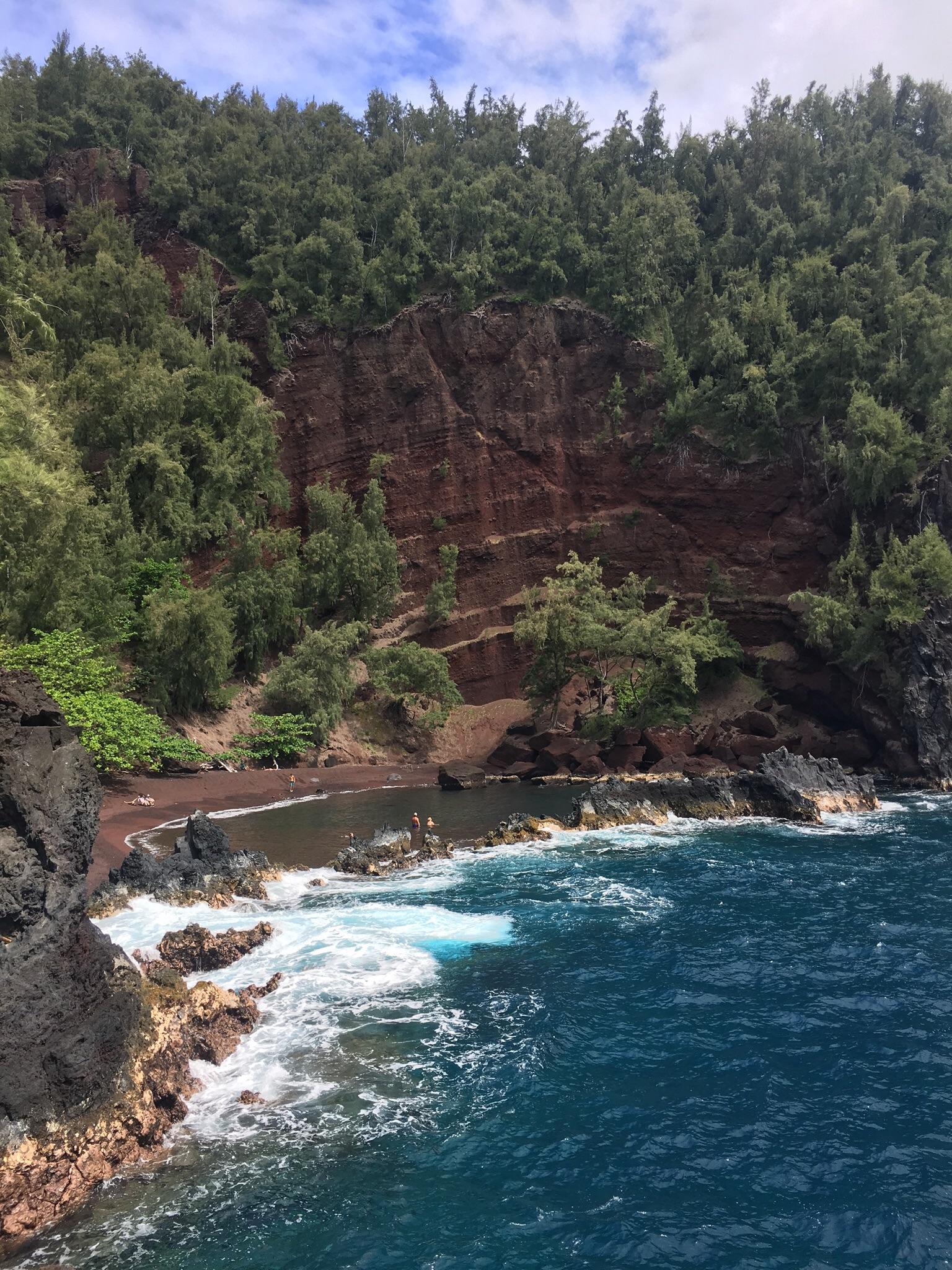 [640x1136] [oc] Red sand beach, Maui EarthPorn