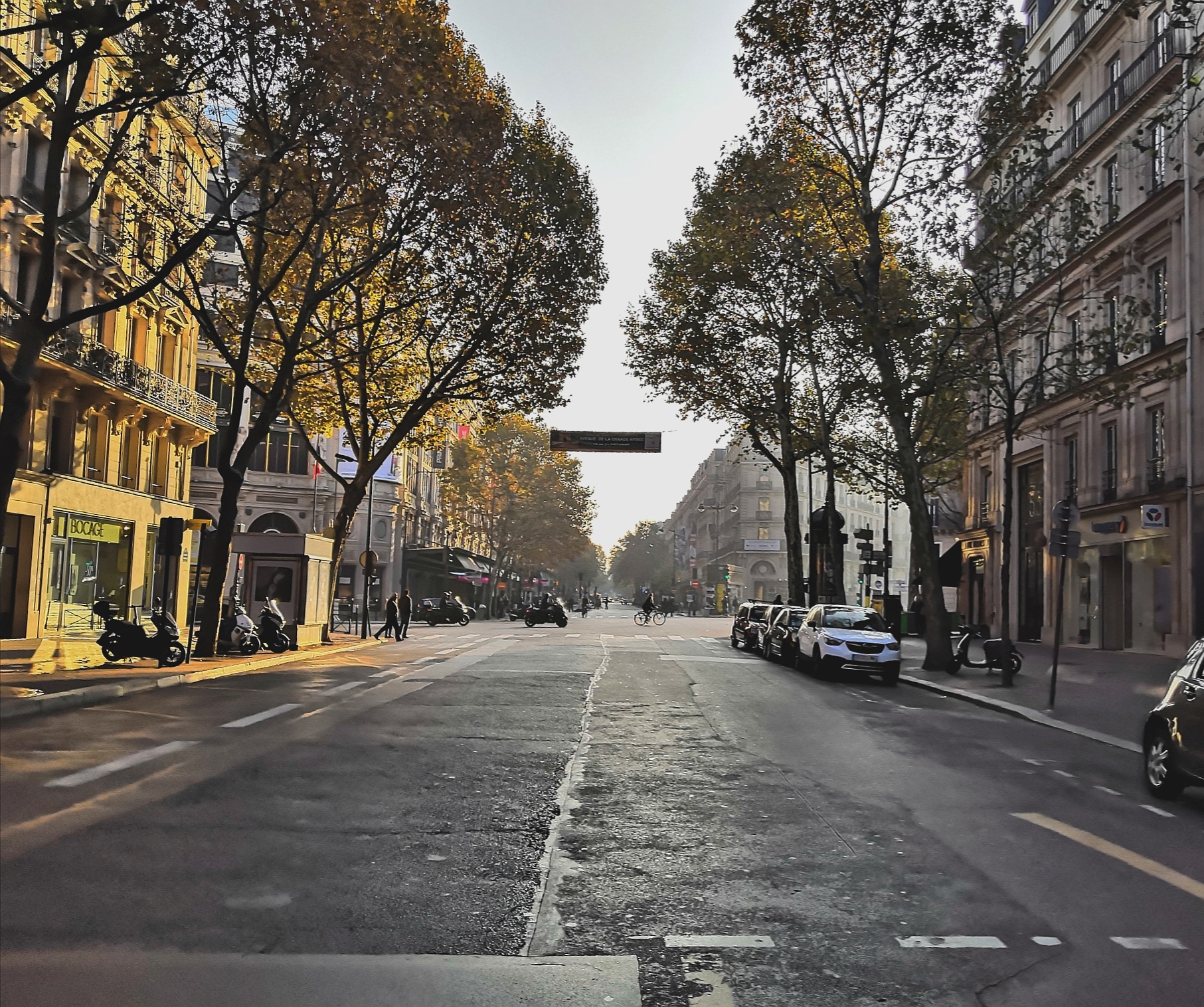 Boulevard Haussmann on an early Saturday r/paris