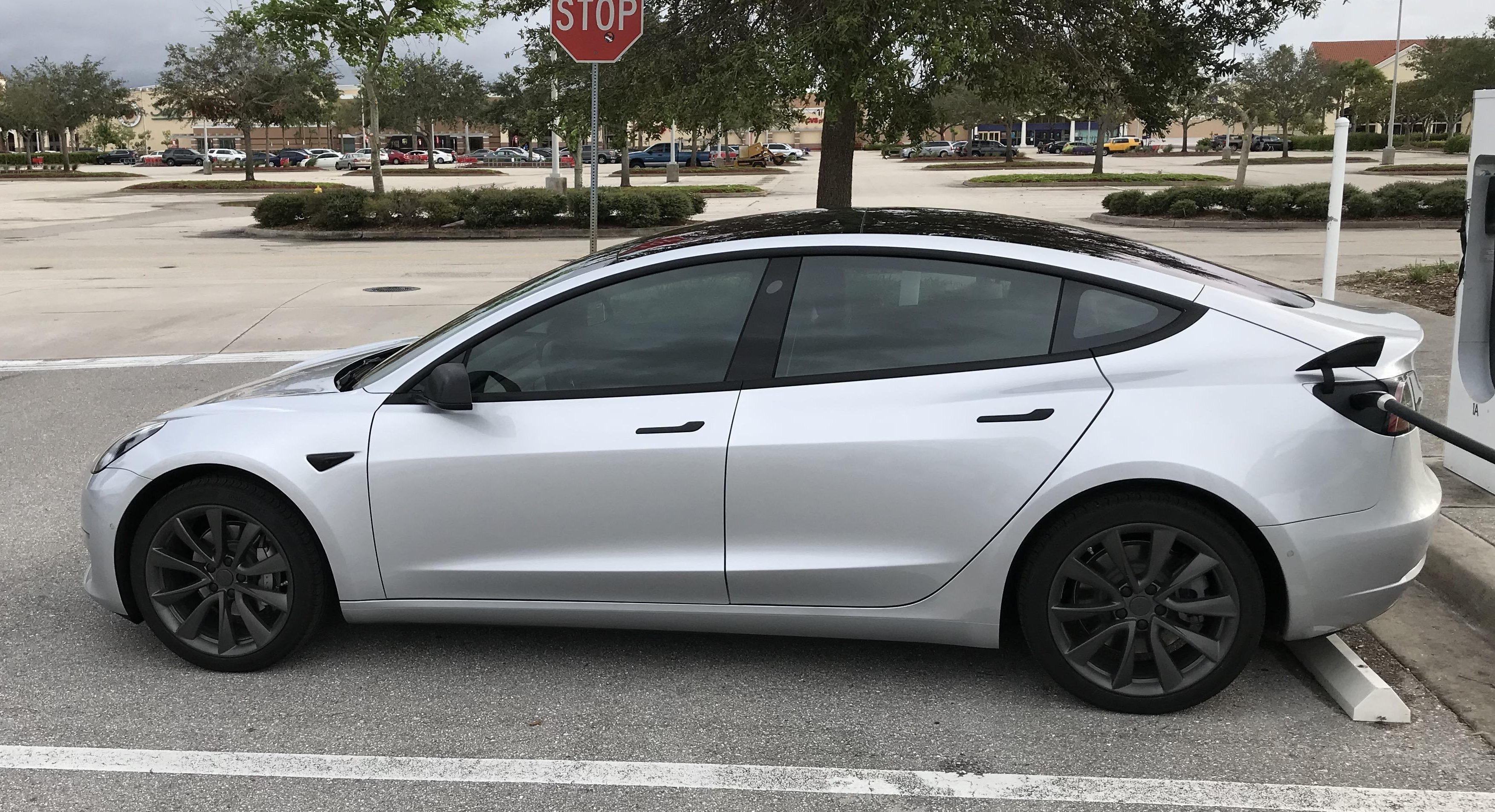 Love the black accents wished they still sold silver r/teslamotors