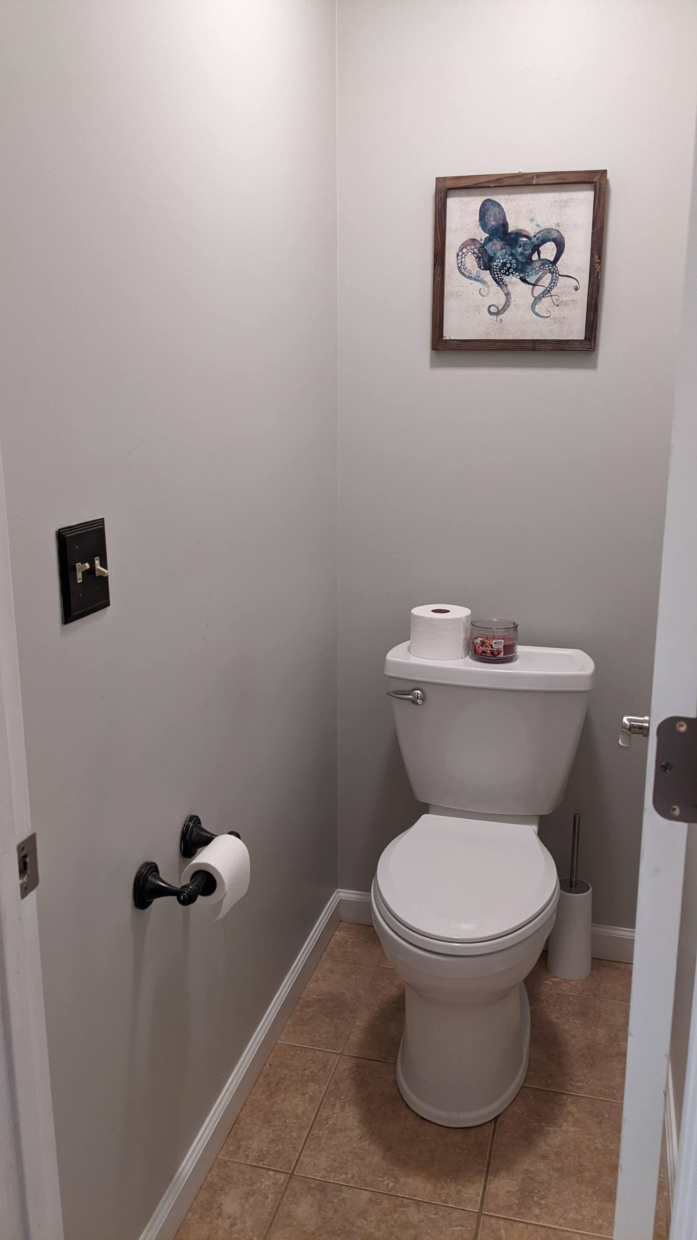 10 Stylish decorate toilet room ideas to transform your small space