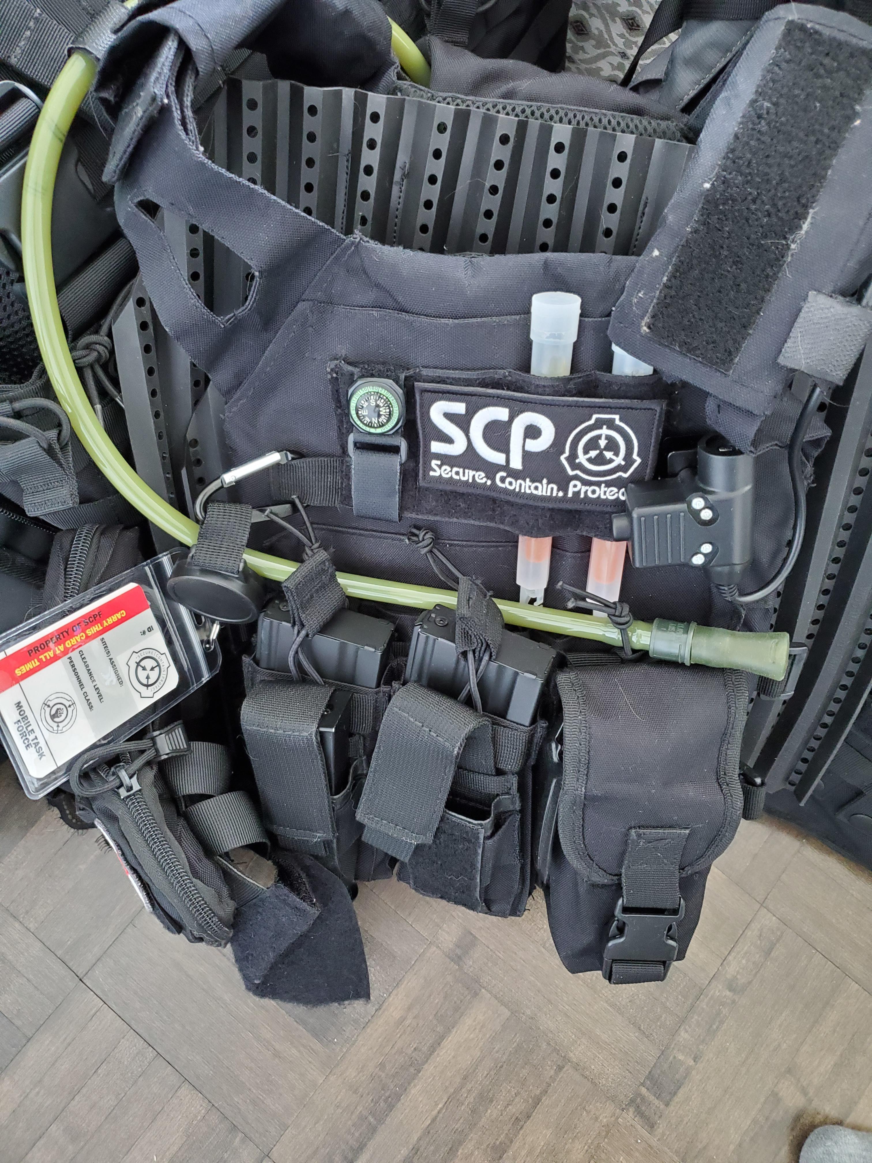 SCP themed vest loadout r/airsoft