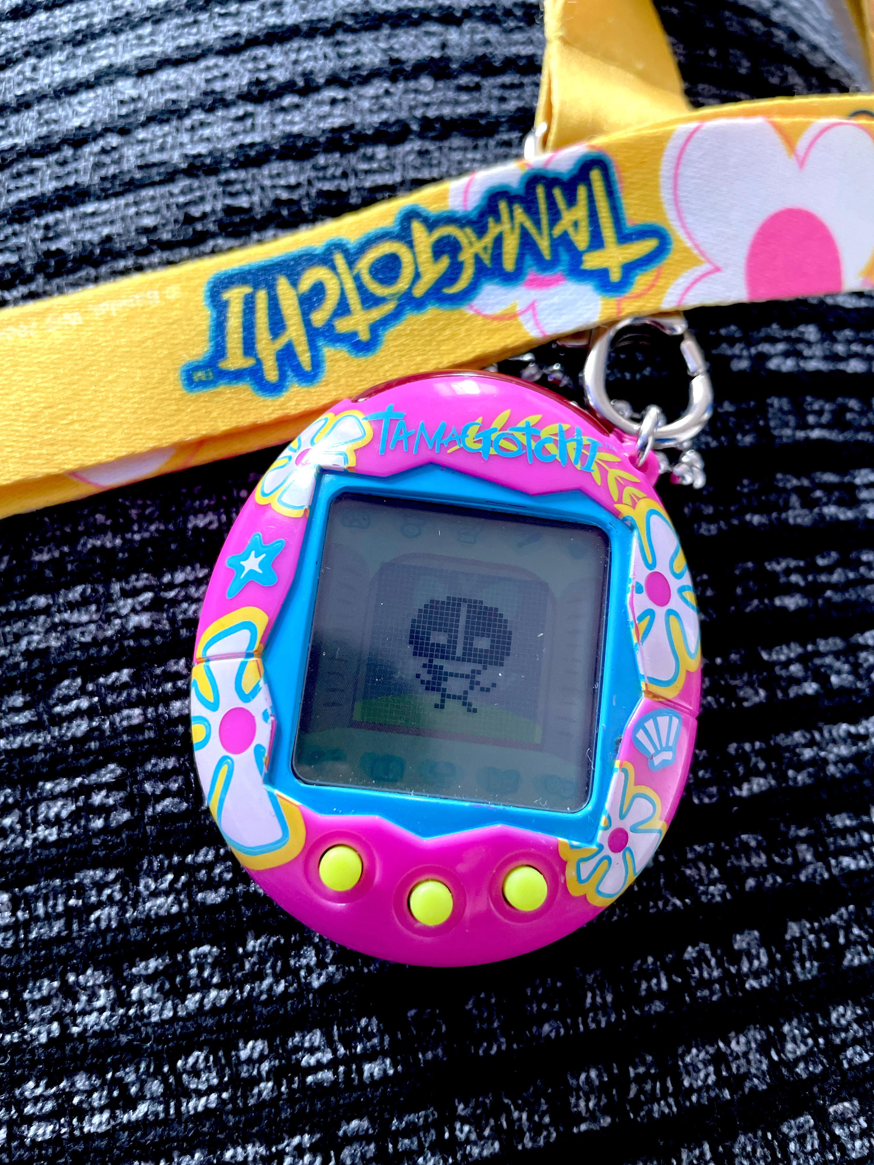 Put a battery in my V2 🤩 r/tamagotchi