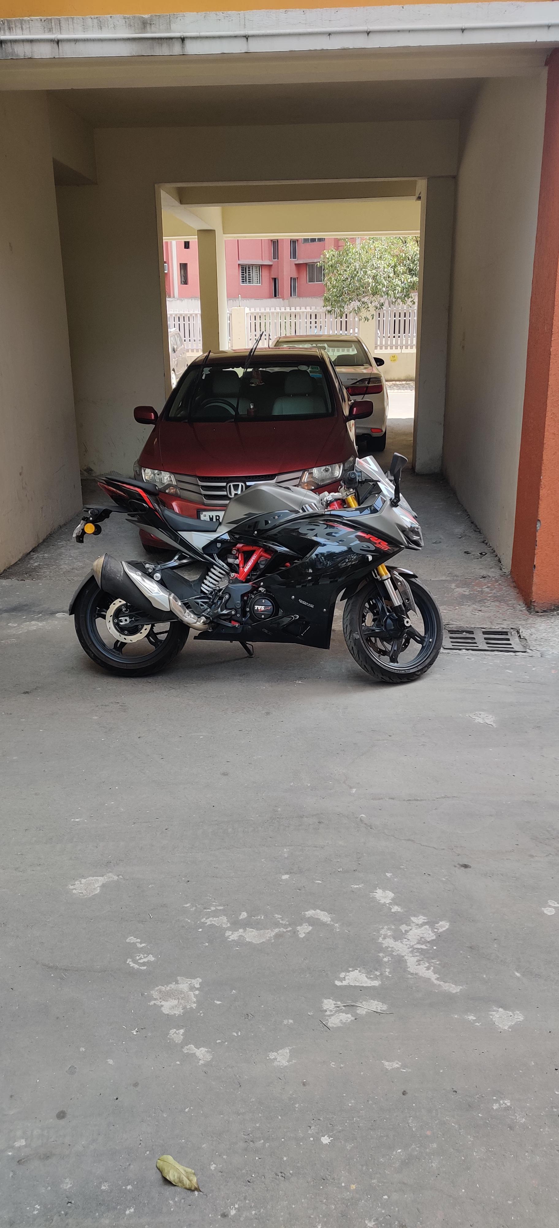 Hello all ,I want to modify my bike so any good bike decor shops in