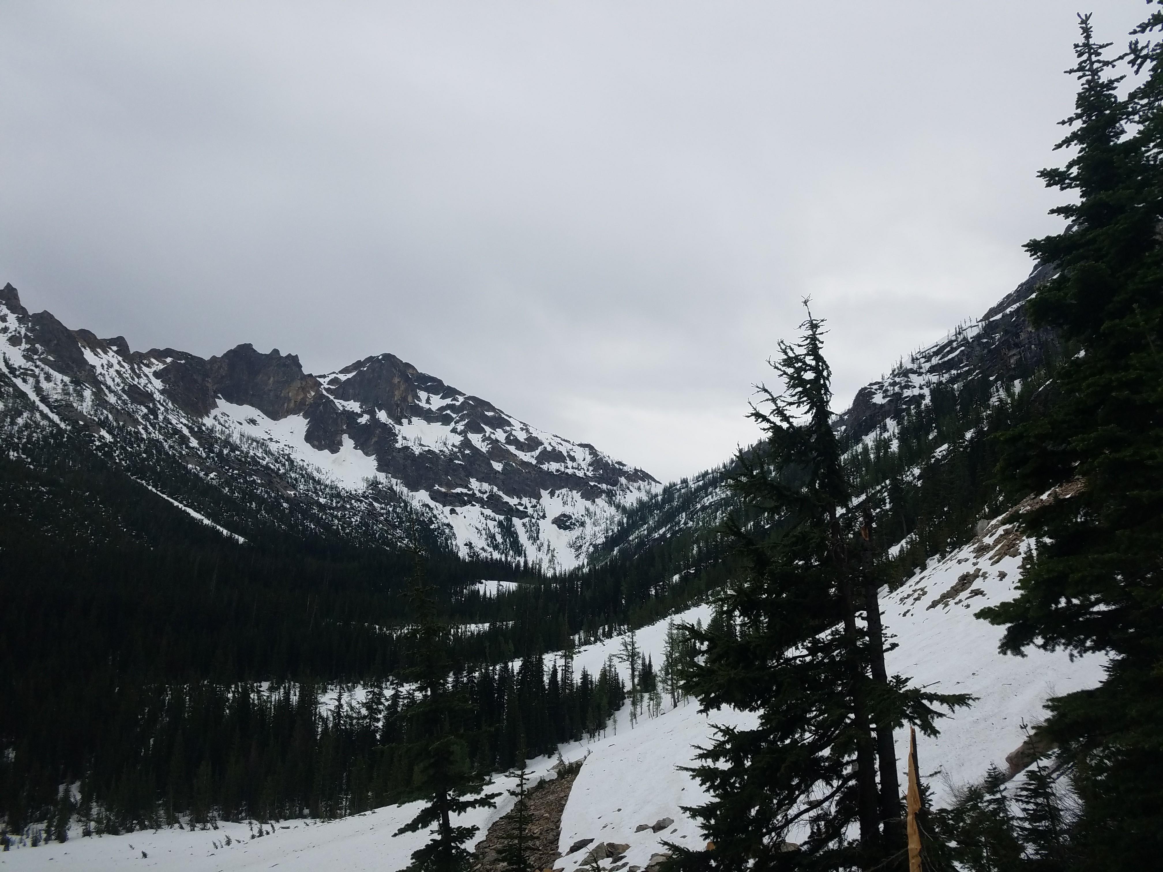 Snowy mountains in North Cascades National Park [OC] [4032x3024] r