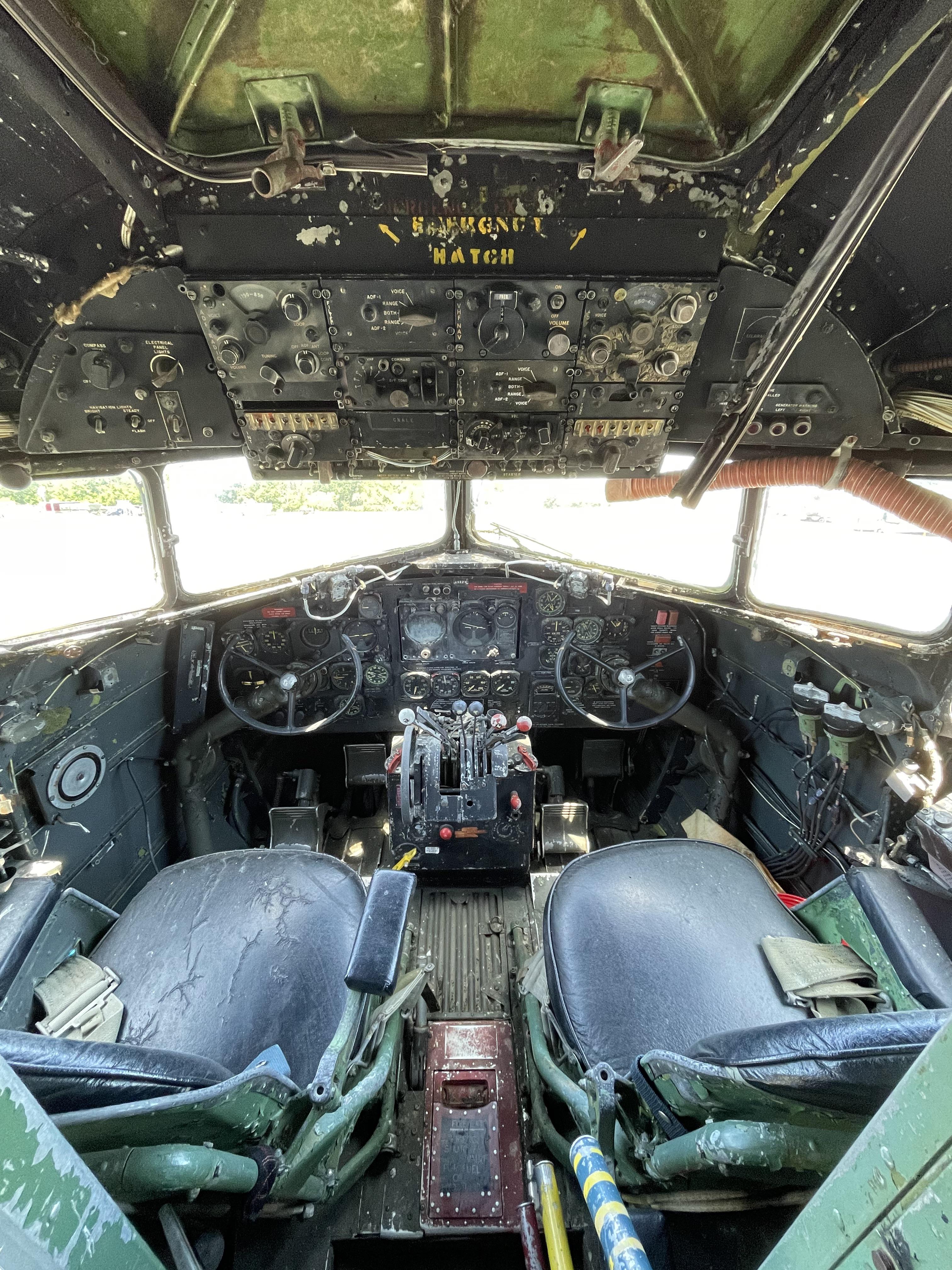 C47 cockpit. On Display at MAPS Air Museum in Canton, Ohio r/cockpits
